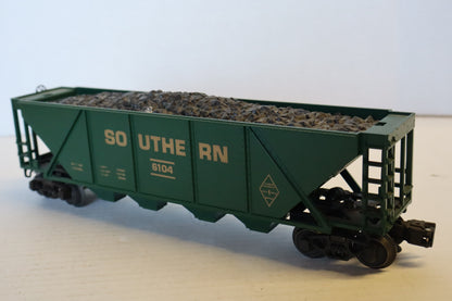 Lionel 6-6104 Famous American Railroad Southern Hopper w/ Coal Load-Second hand-M8217