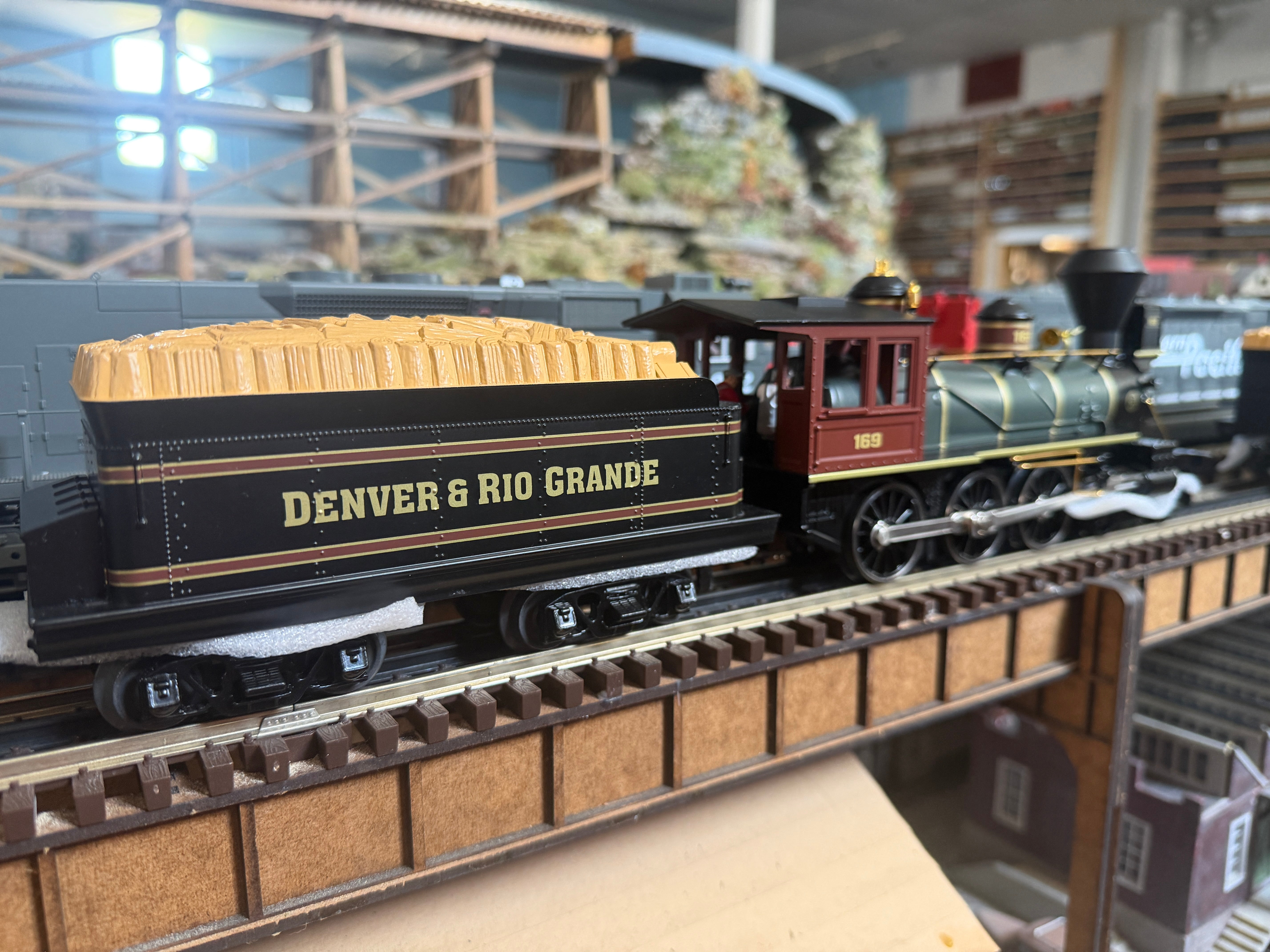 MTH 30-1912-1 - RailKing  - 4-6-0 Ten Wheeler Steam Engine "Denver & Rio Grande" #169 w/ PS3