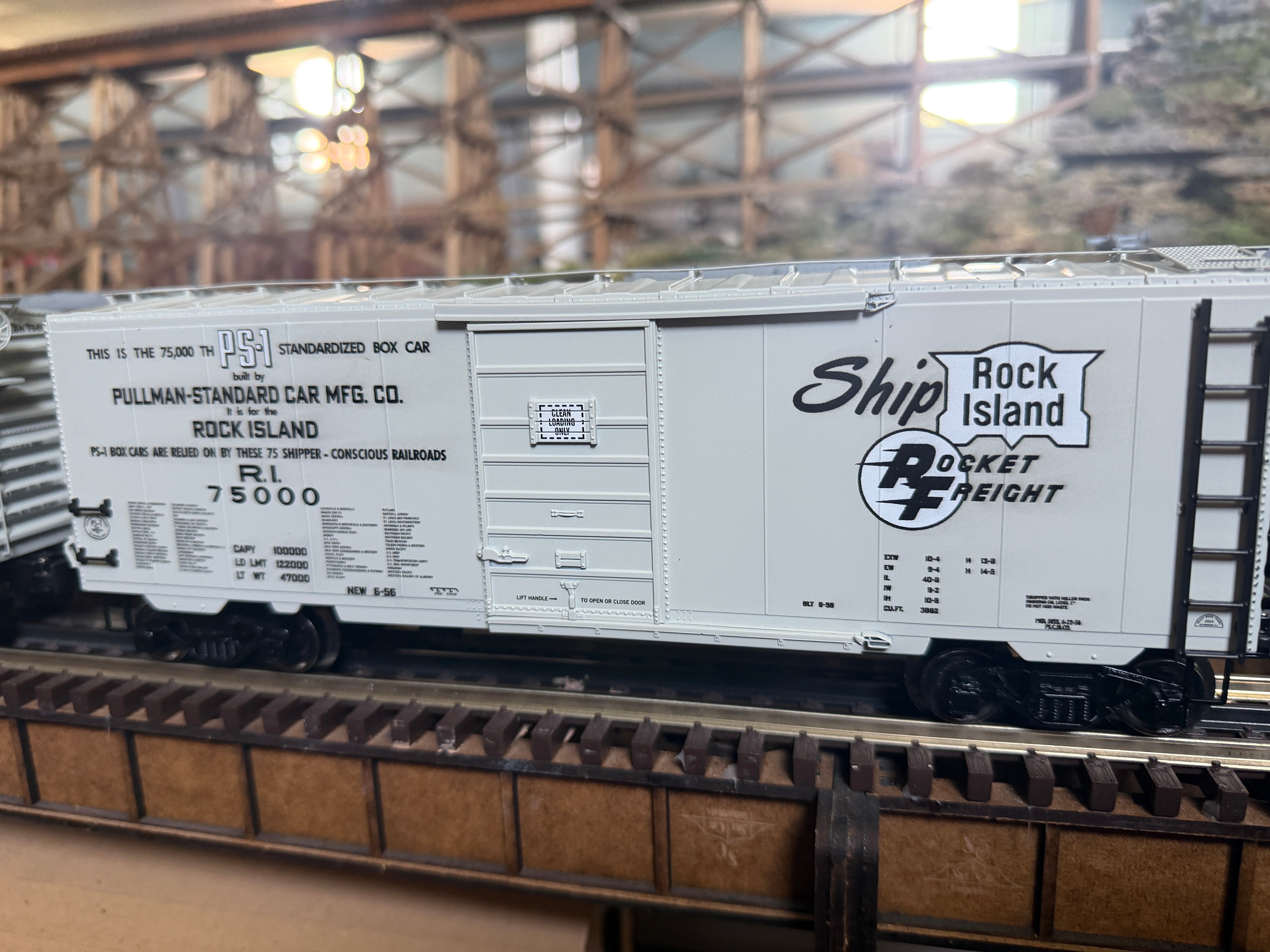 Ready Made Trains RMT-96440 - 40" PS-1 Boxcar "Rock Island" #75000 - Custom Run for MrMuffin'sTrains
