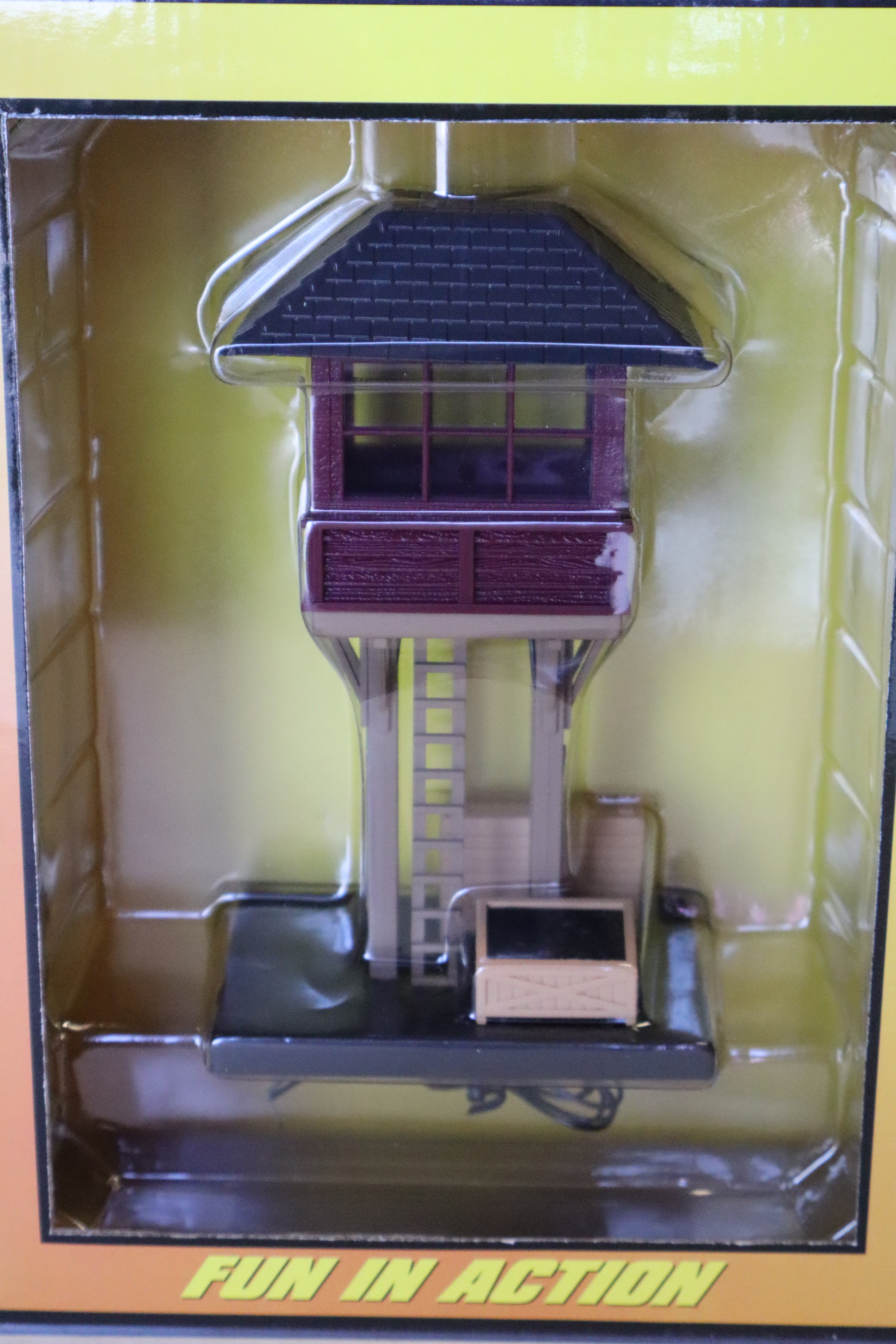Rail King 30-9097 Brown & Black Elevated Gate Tower-Second hand-M8227