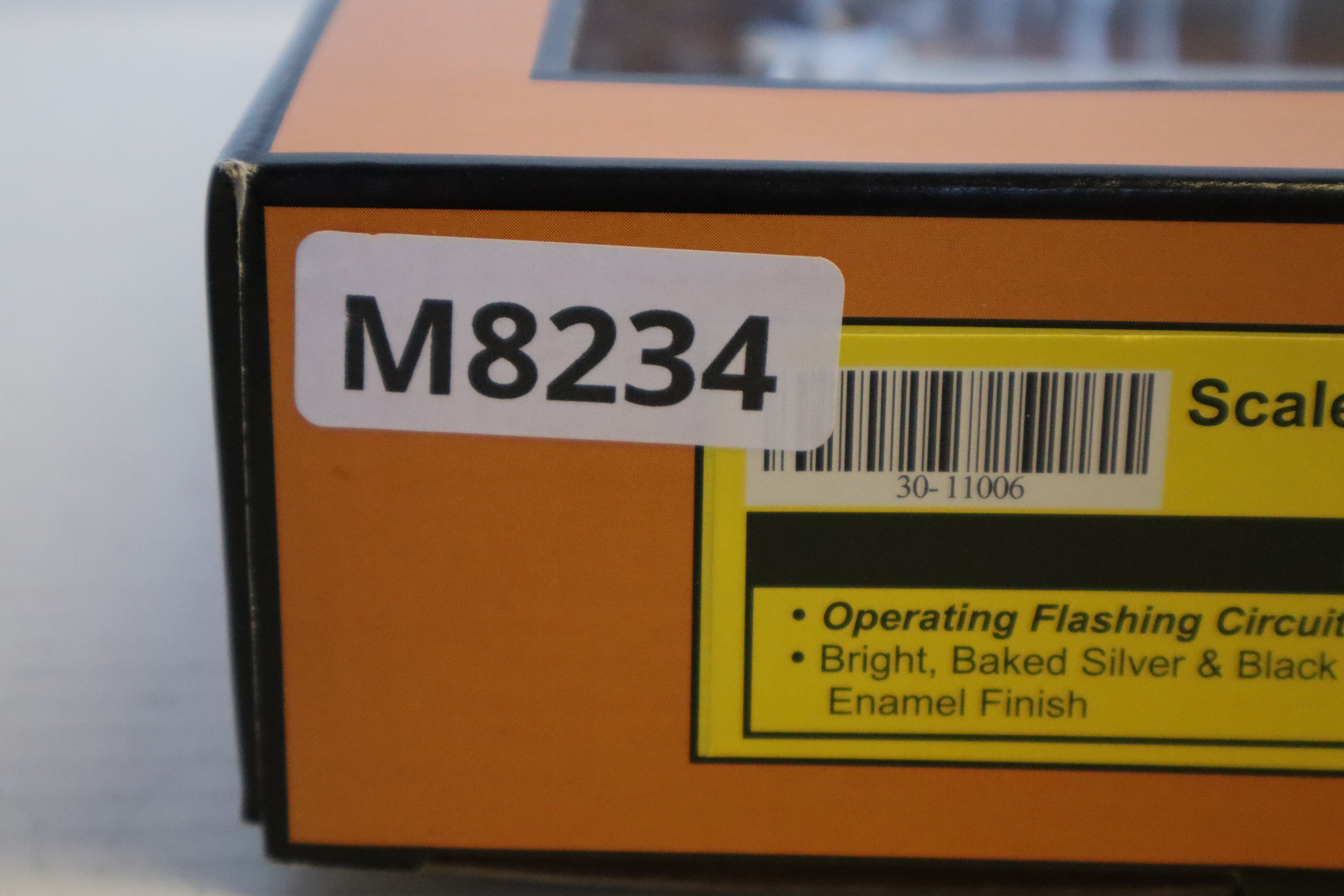 Rail King 30-11006 Operating RR Crossing Signal Silver & Black-Second hand-M8234