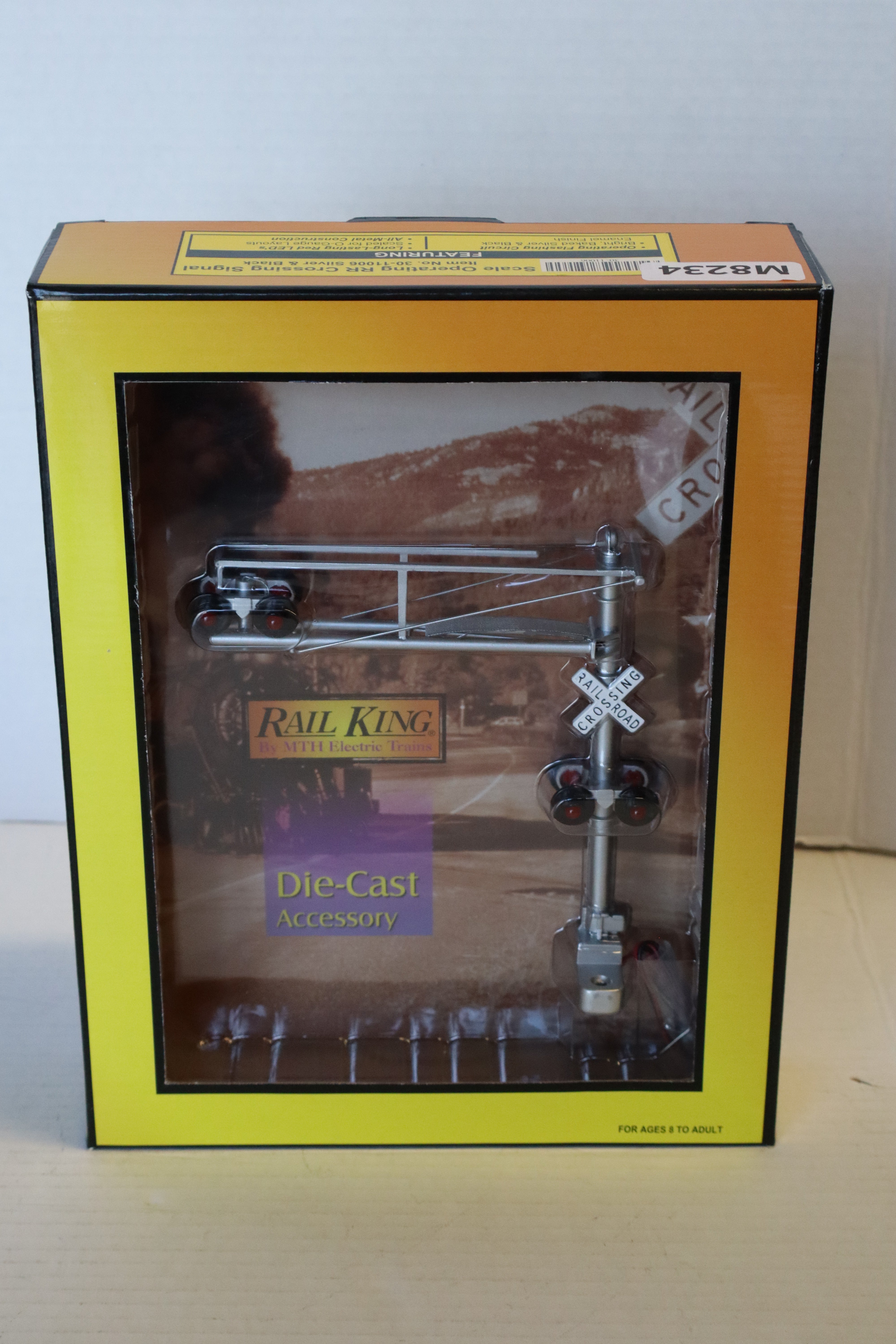 Rail King 30-11006 Operating RR Crossing Signal Silver & Black-Second hand-M8234