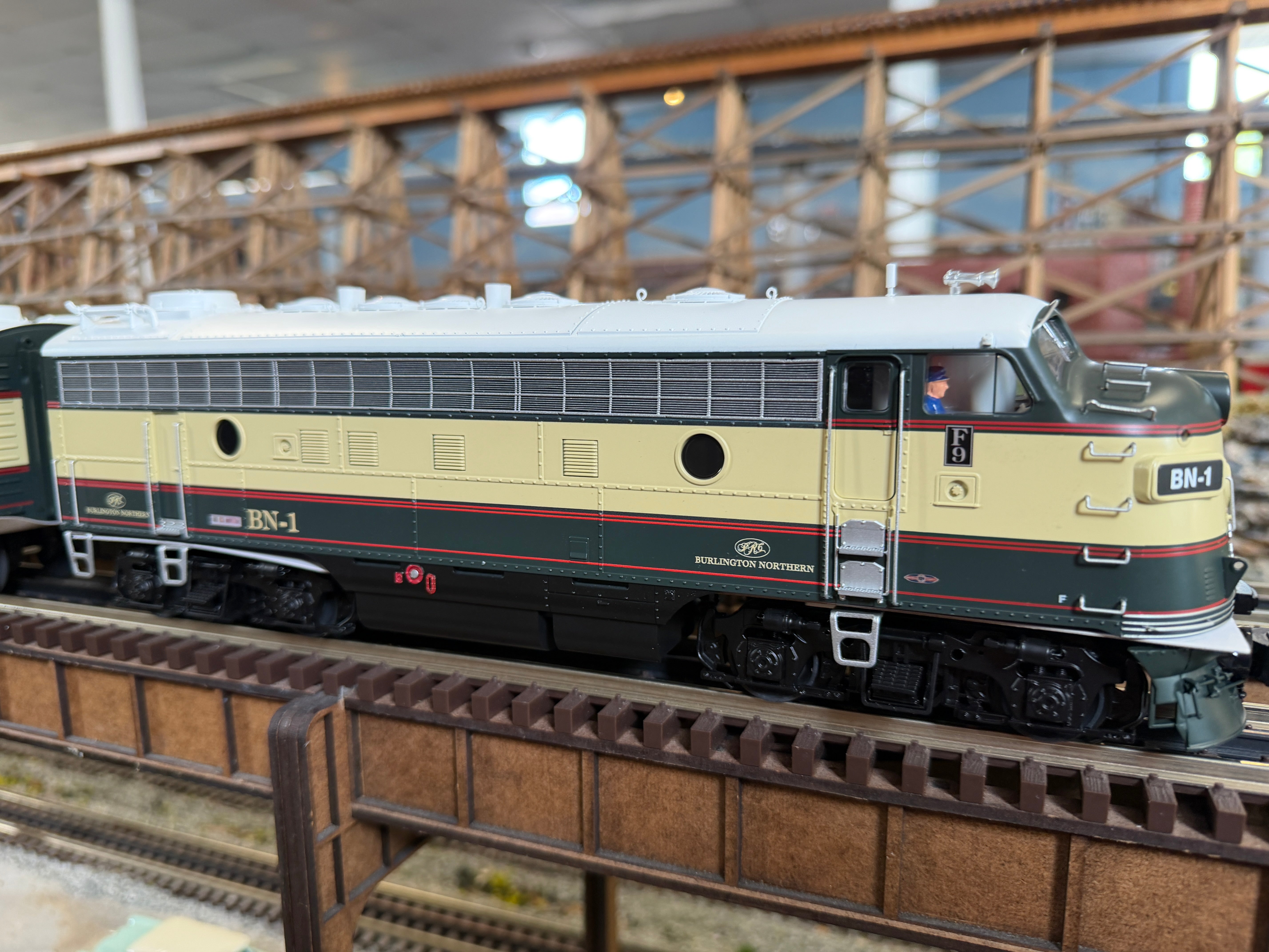 Lionel 2633320 - Legacy - F9/E9 AA Diesel Set "Burlington Northern"