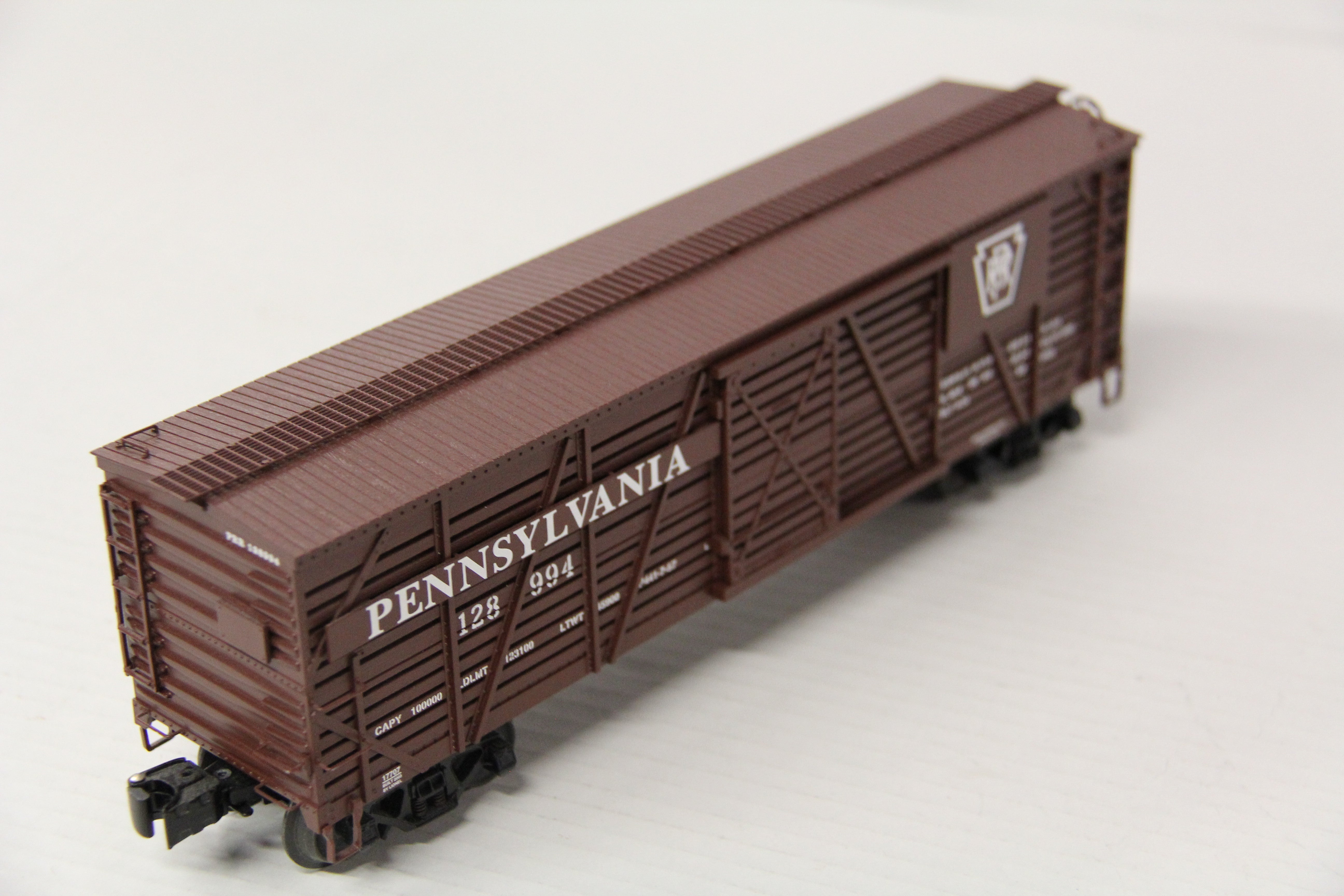 Lionel Pennsylvania ACF 40-Ton Stock Car #128994 w/ 4 Cows-Second hand-M7036