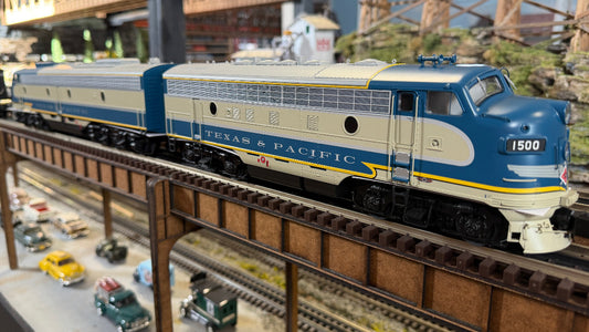 Lionel 2633250 - Legacy - E8/F7 AA Diesel Set "Texas & Pacific"