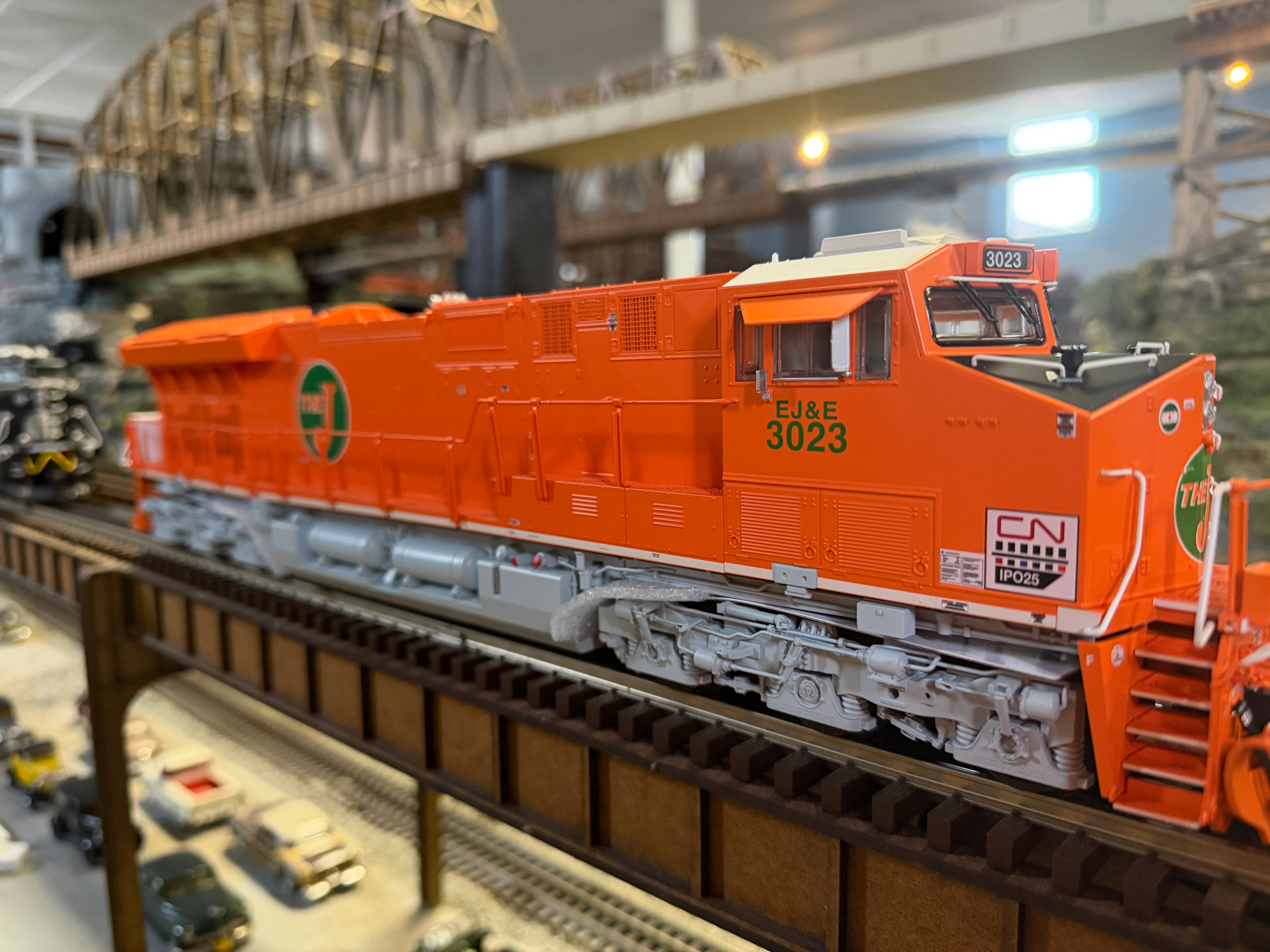 Lionel 2633049 - Legacy - ET44 Diesel Locomotive "Canadian National / Elgin, Joliet & Eastern" #3023 (Non-Powered)