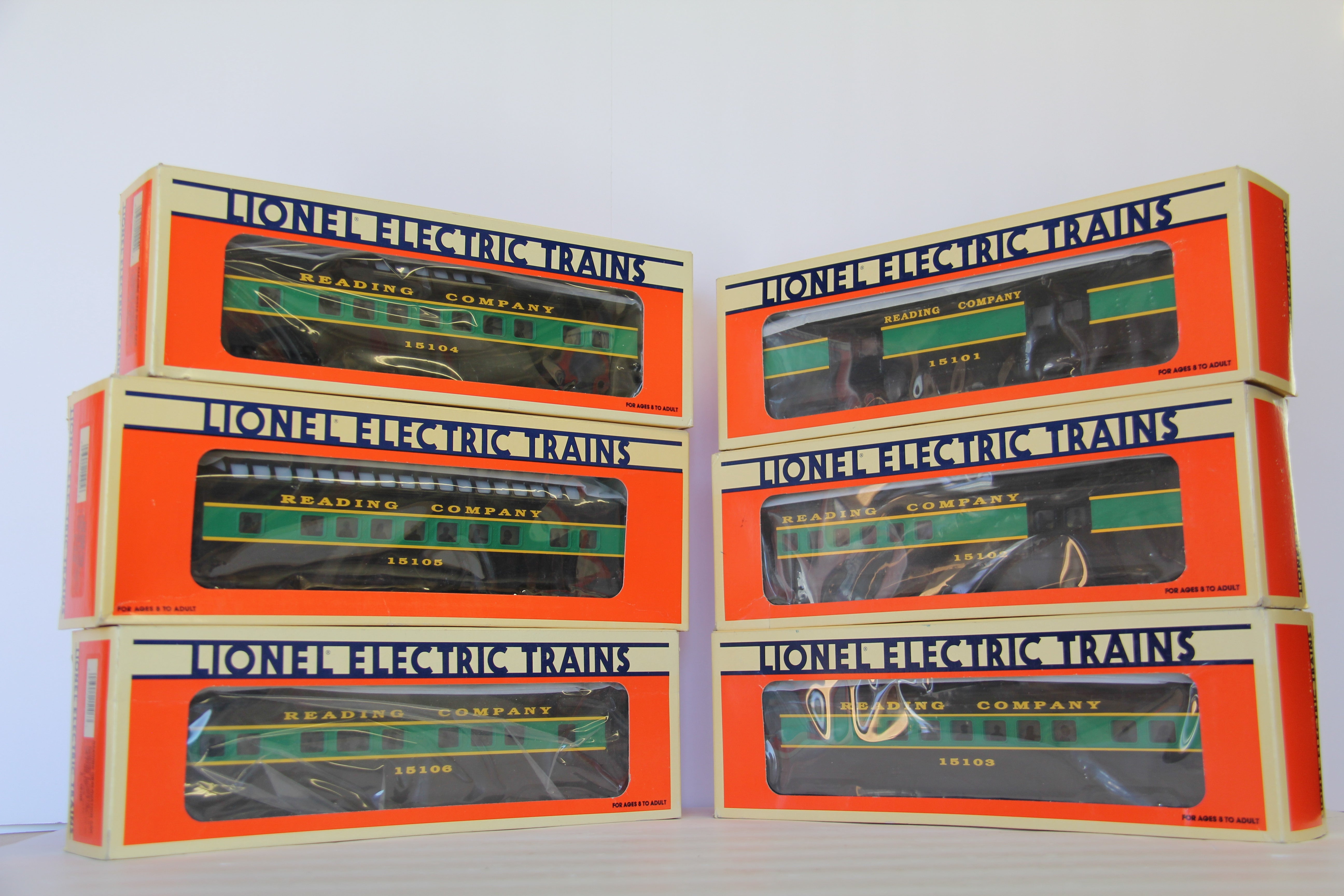 Lionel 6-18934 Reading FA 2 Alco AA Diesels w/ 6 Car Passenger Set-Second hand-M7048