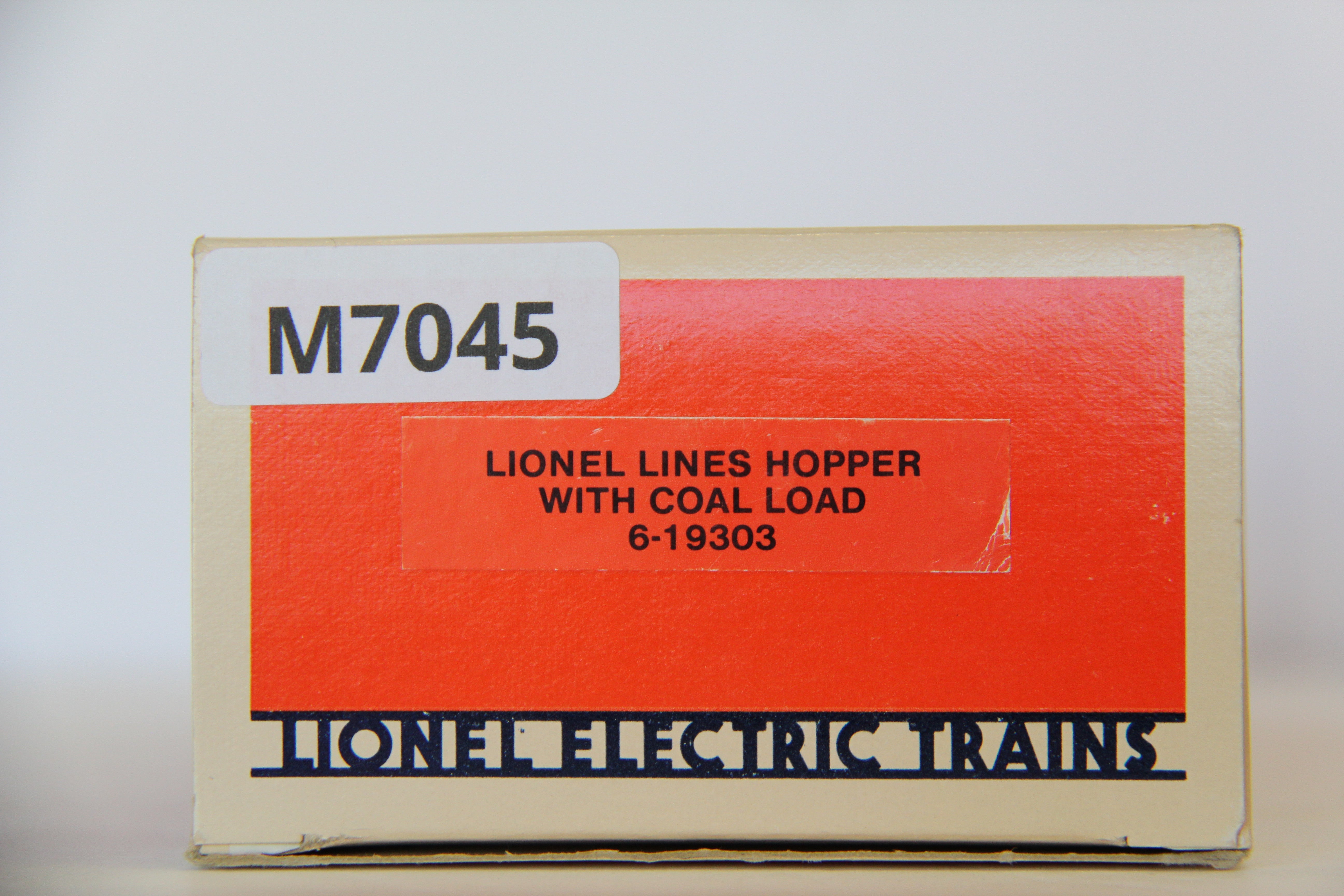 Lionel 6-19303 Lionel Lines Hopper w/ Coal Load-Second hand-M7045