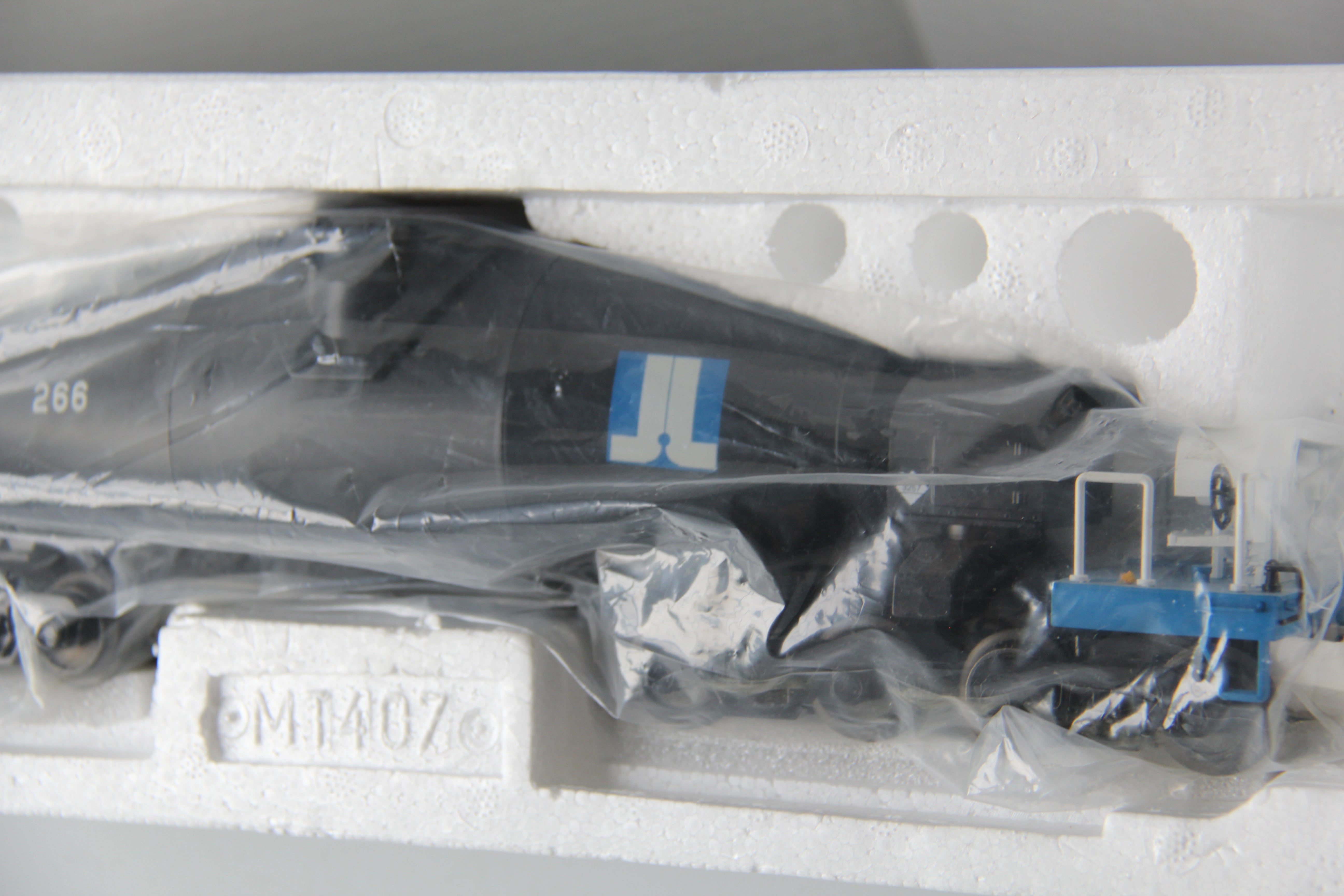 MTH 20-98787 Jones & Laughlin Steel #266 Hot Metal Car w/ Flickering Molten Load-Second hand-M2657
