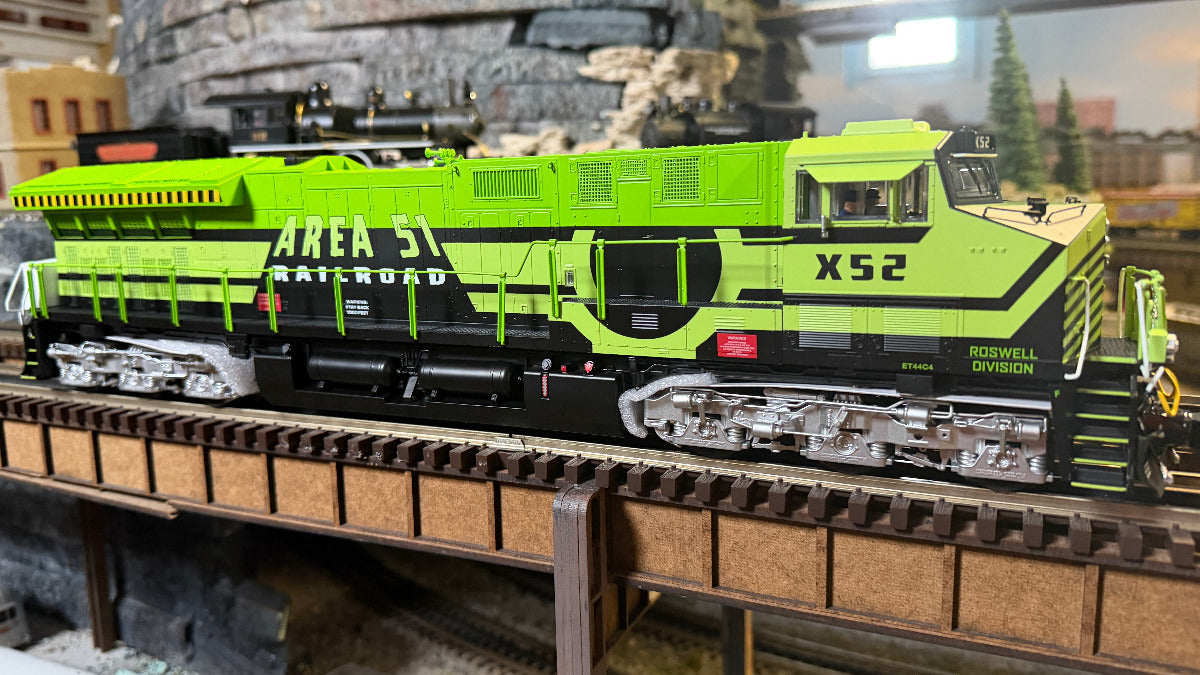 Lionel 2633011 - Legacy - ET44 Diesel Locomotive "Area 51" #X51
