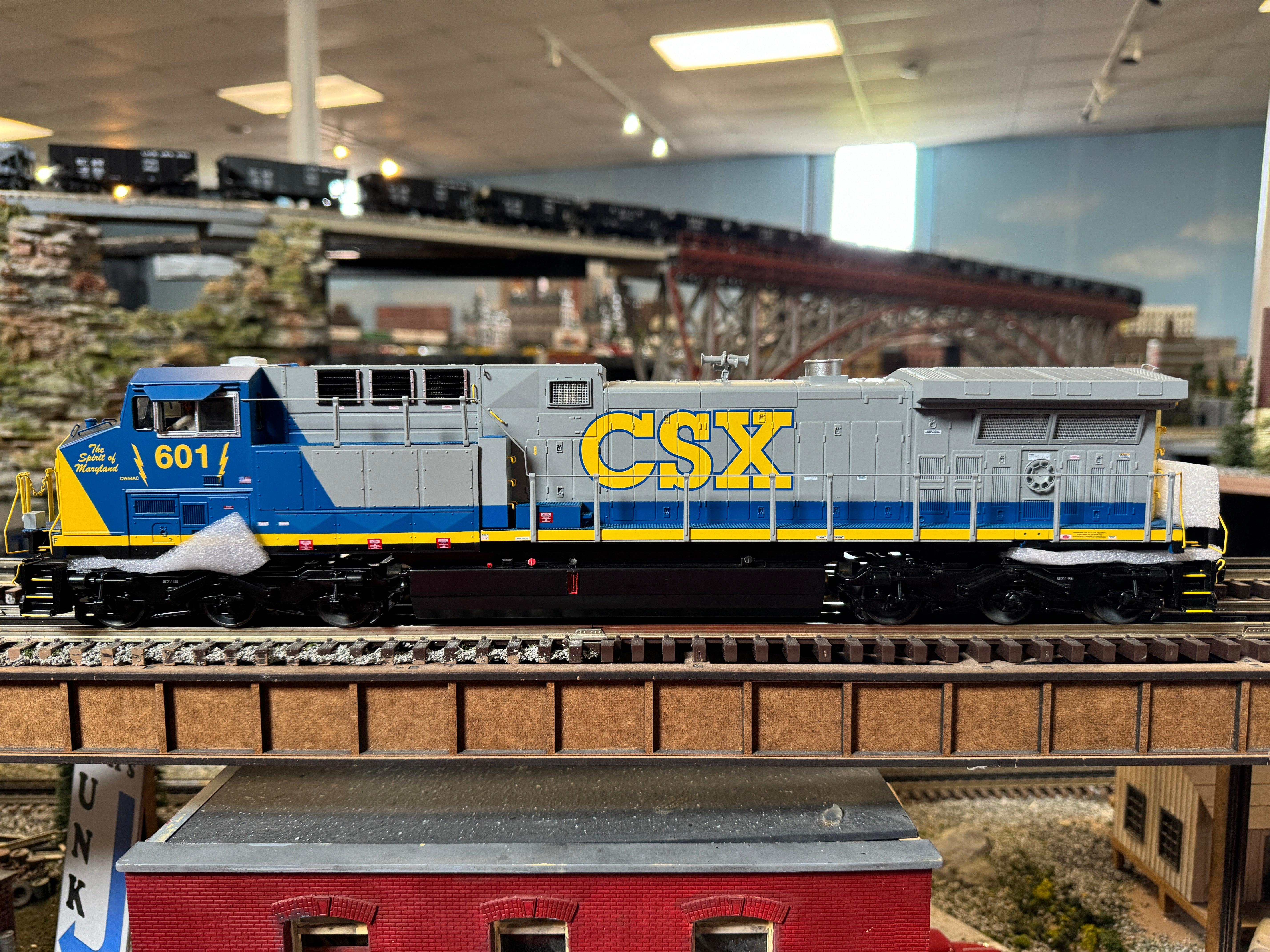 MTH 20-21739-1 - AC4400cw Diesel Engine "CSX" #601 w/ PS3 (Hi-Rail Wheels)