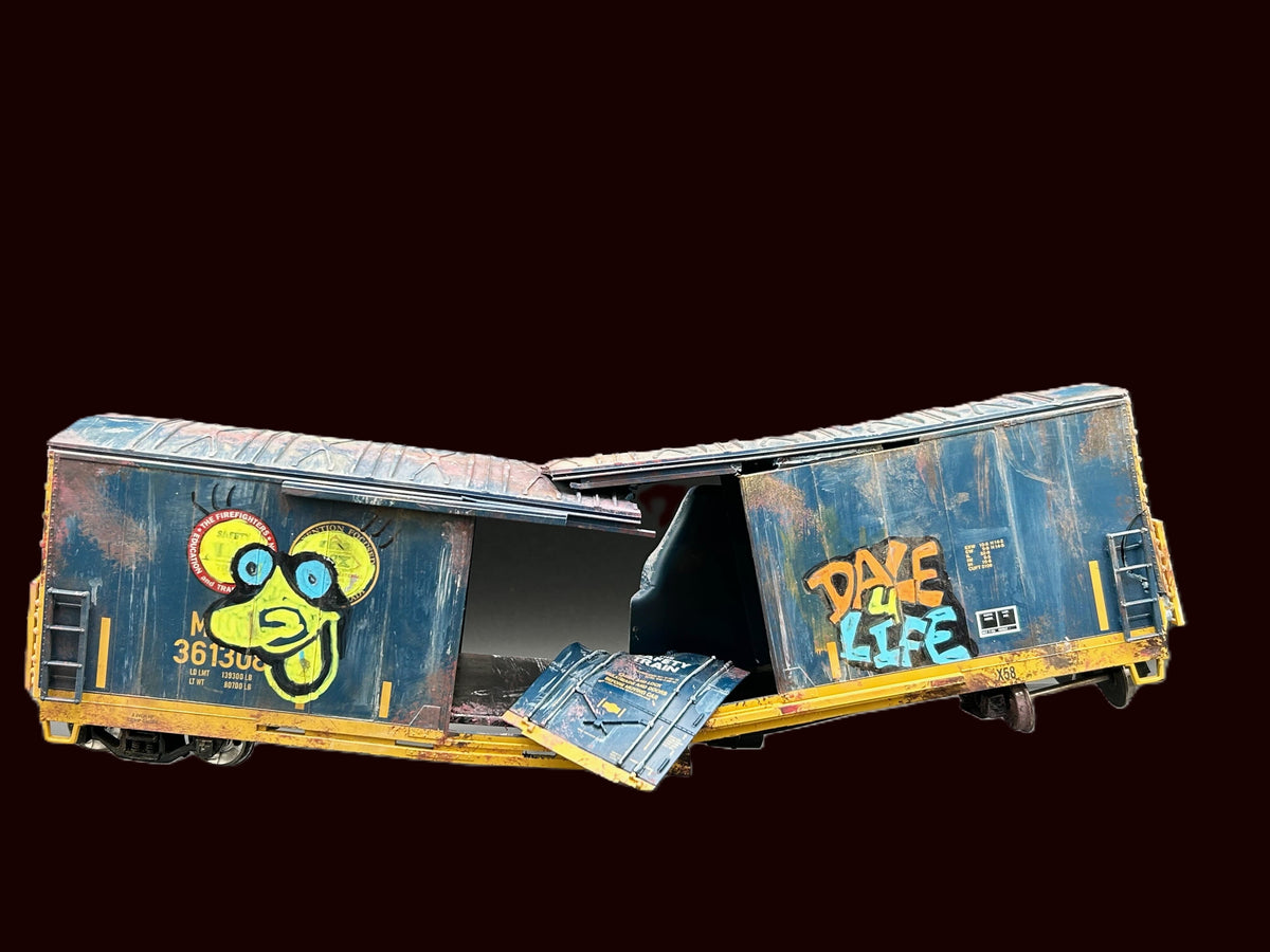 CUSTOM MTH 30-74830 CSX 50' Double Door Plugged Boxcar #361308 Train Wreck Weathered Box Car with Graffiti-Second hand-M7448 - MrMuffin'sTrains