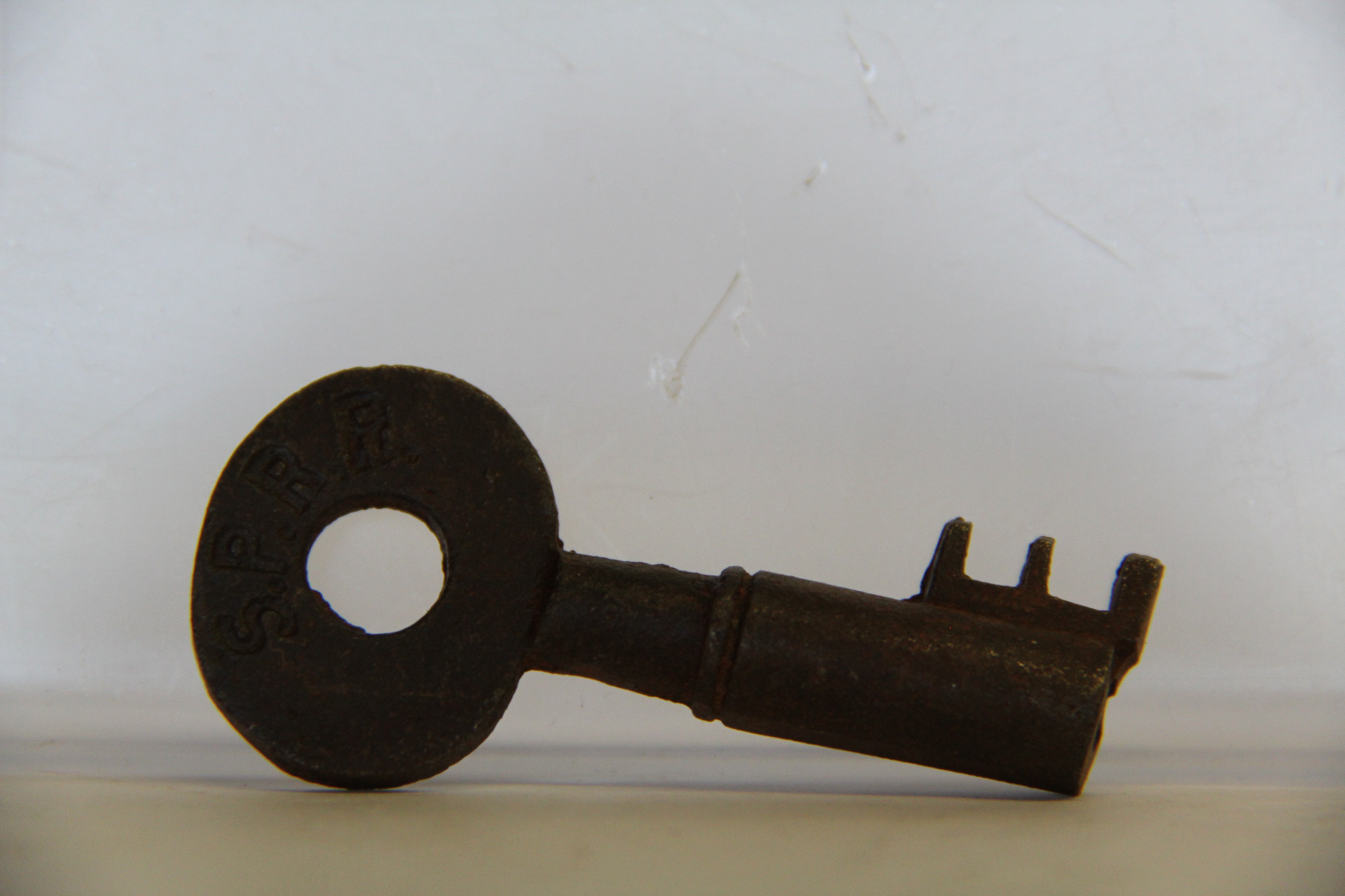 S&P RR Switch Key-Second hand-M7052