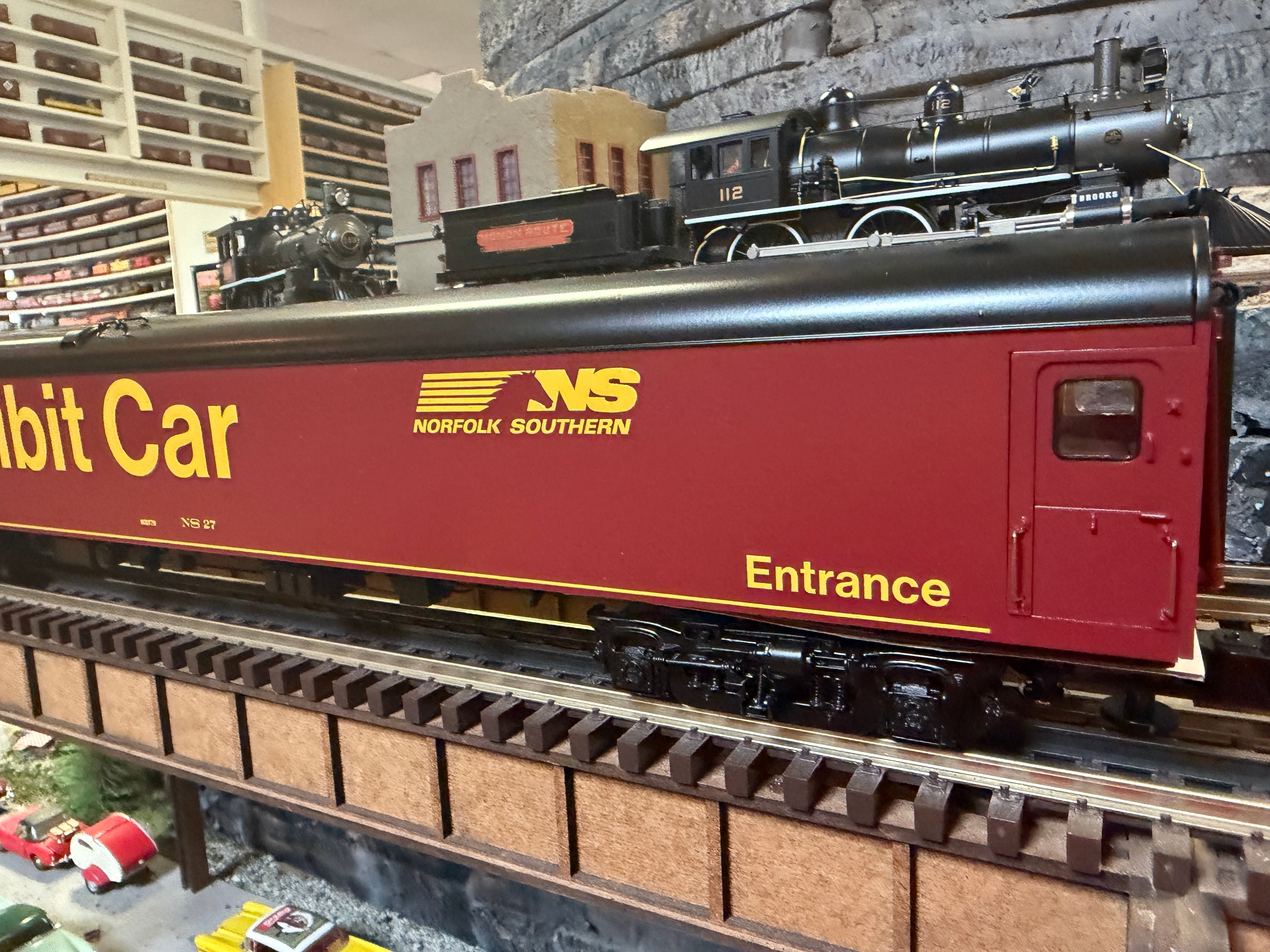 Lionel 2627130 - 18" Aluminum Exhibit Car "Norfolk Southern"