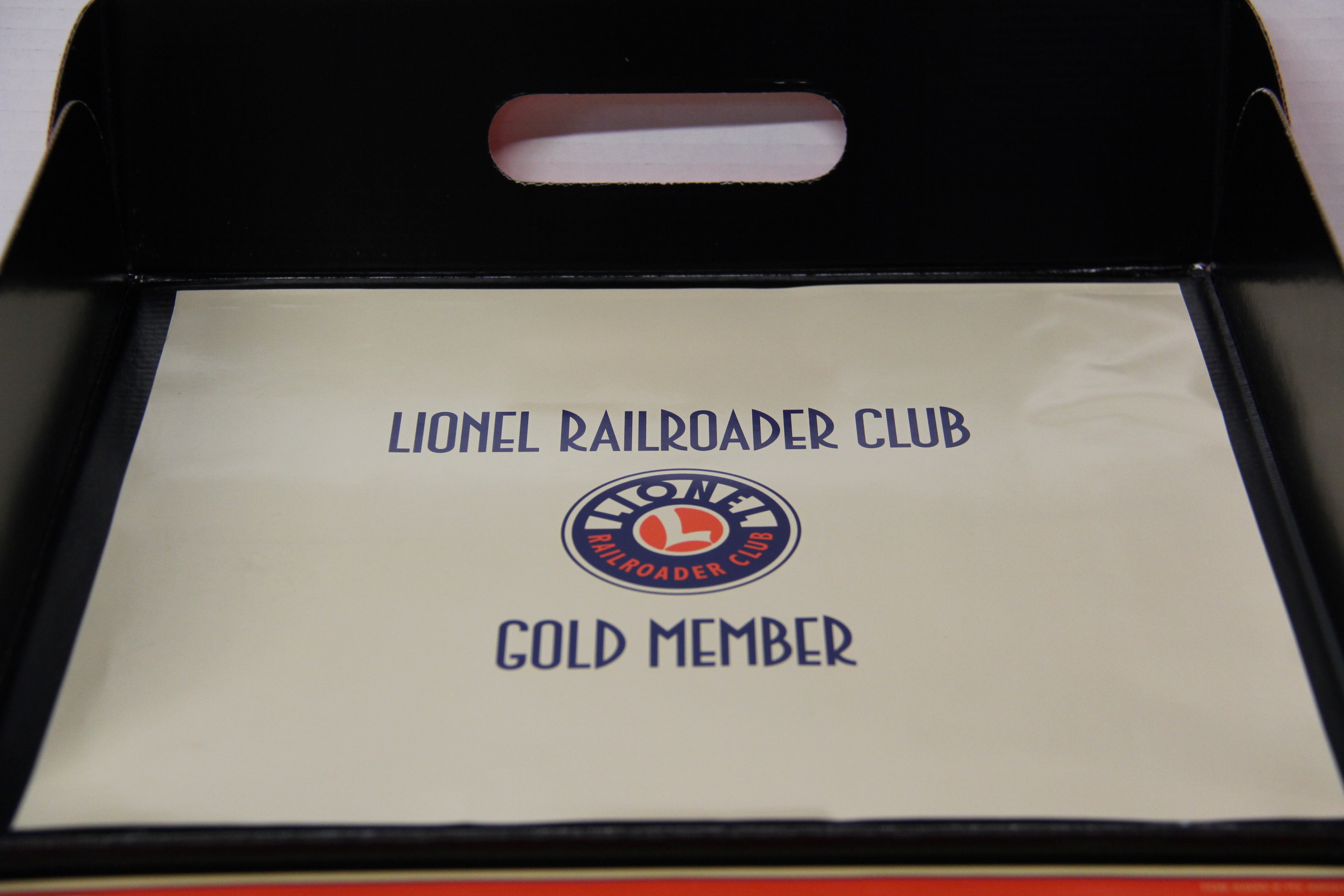 Lionel 6-19991 Railroader Club Gold Member 1900-2000 Centennial Set-Second hand-M7064