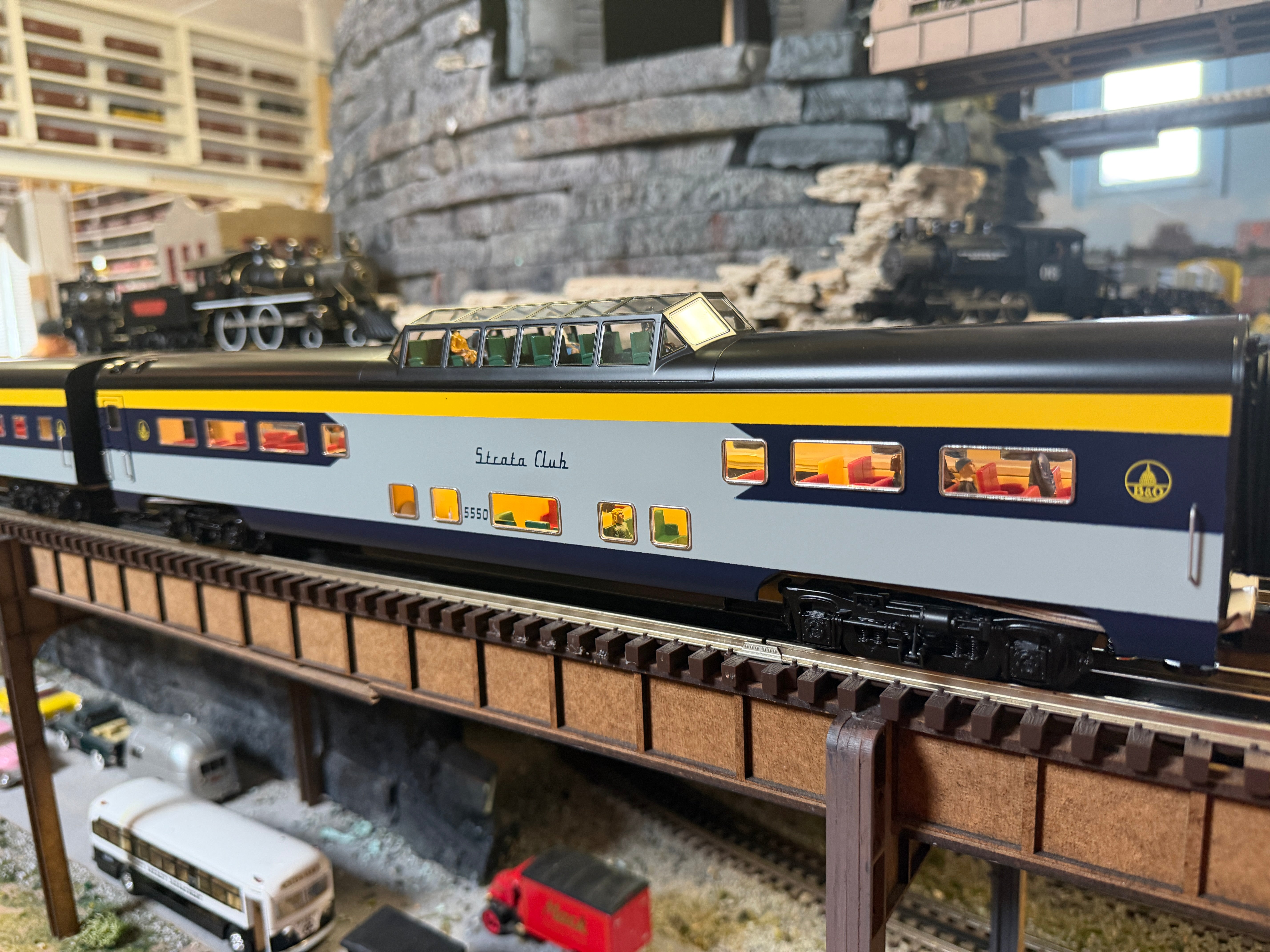 Lionel 2627300 - 18" Aluminum Passenger Car "Baltimore & Ohio" (2-Car)