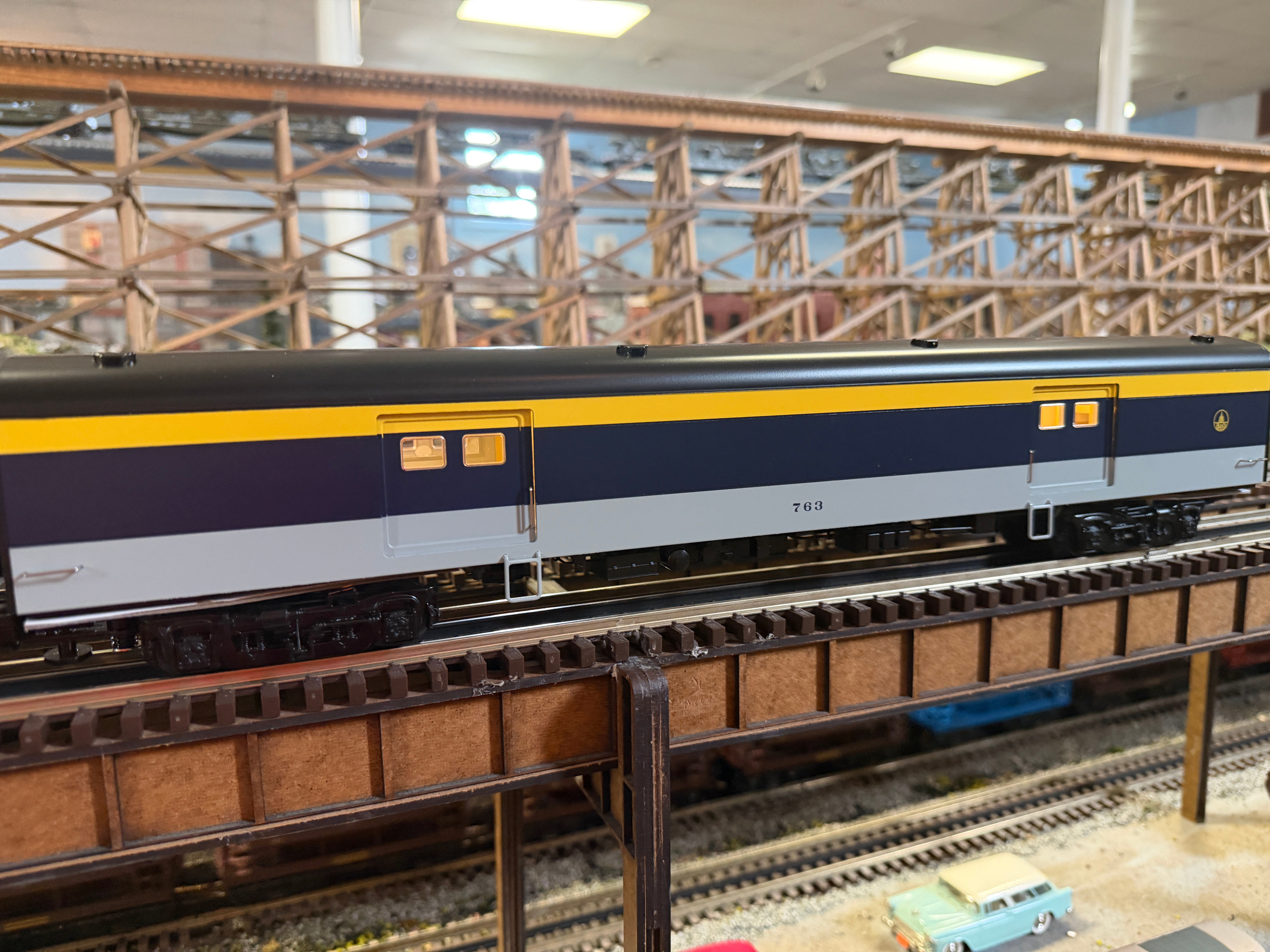 Lionel 2627290 - 18" Aluminum Passenger Car "Baltimore & Ohio" (4-Car)
