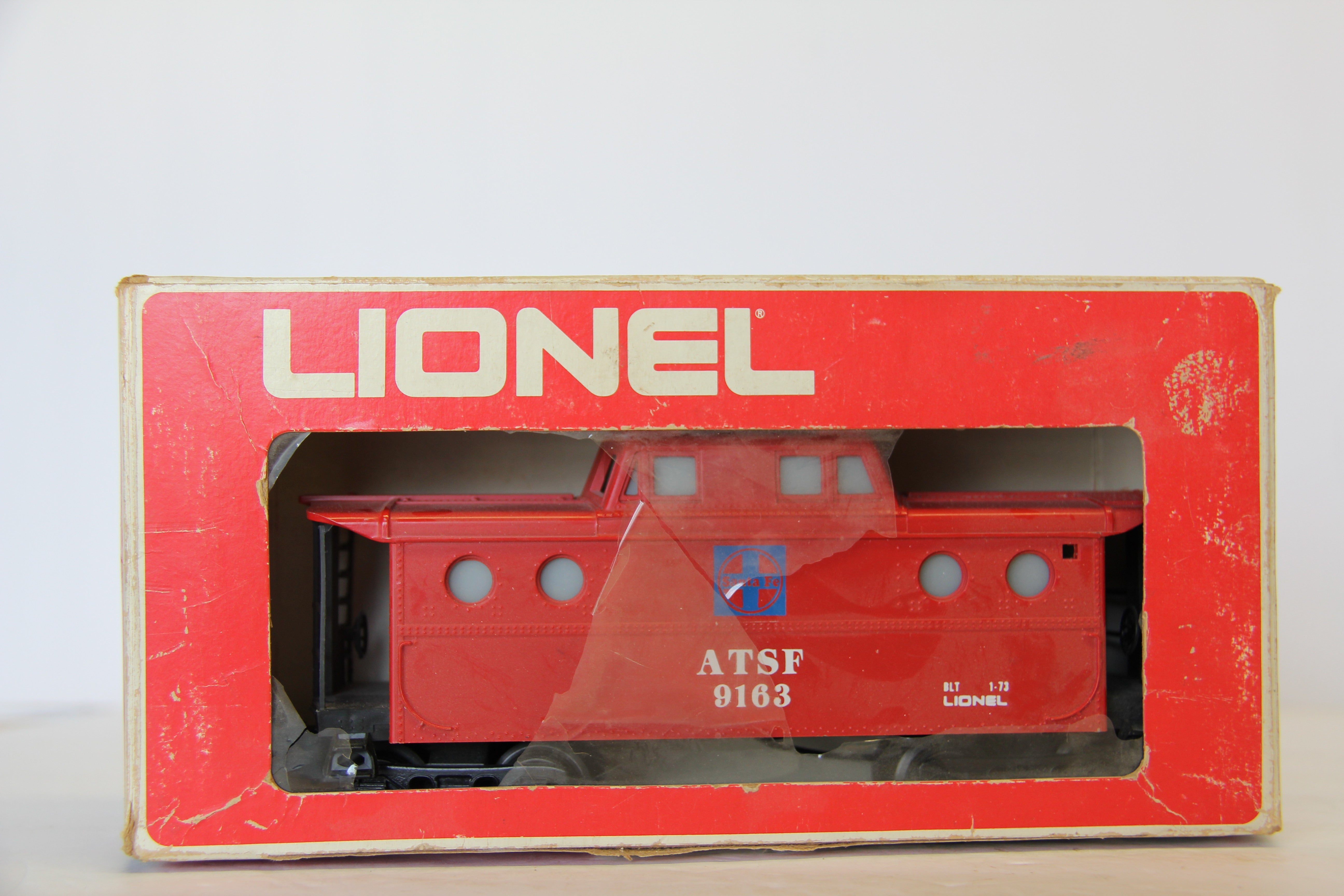 Lionel 6-9163 Santa Fe Lighted Caboose-Second hand-M7069