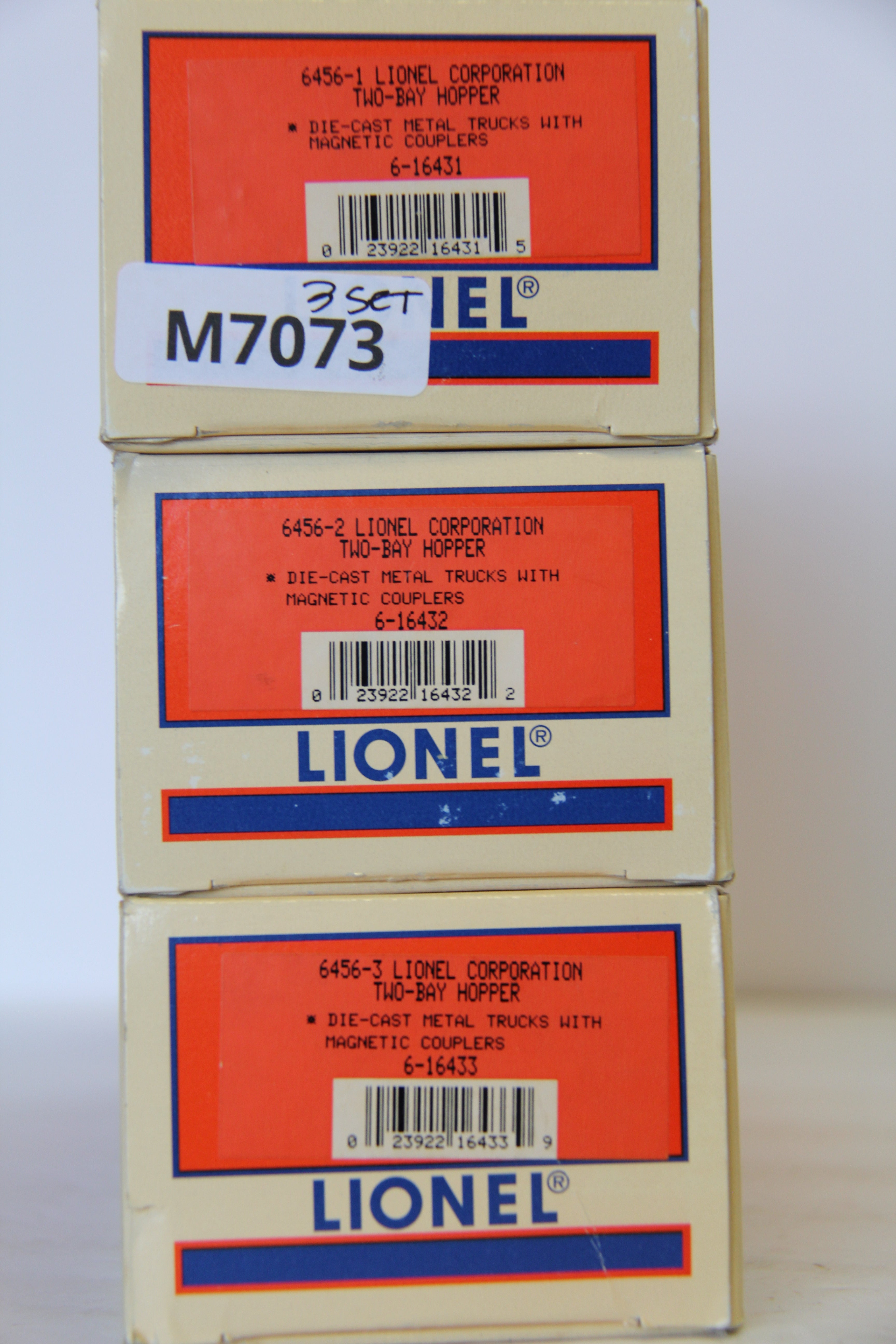 Lionel 6-16431, 32, 33 -6456 3 Lionel Corporation Two Bay Hopper 3 Car Set-Second hand-M7073
