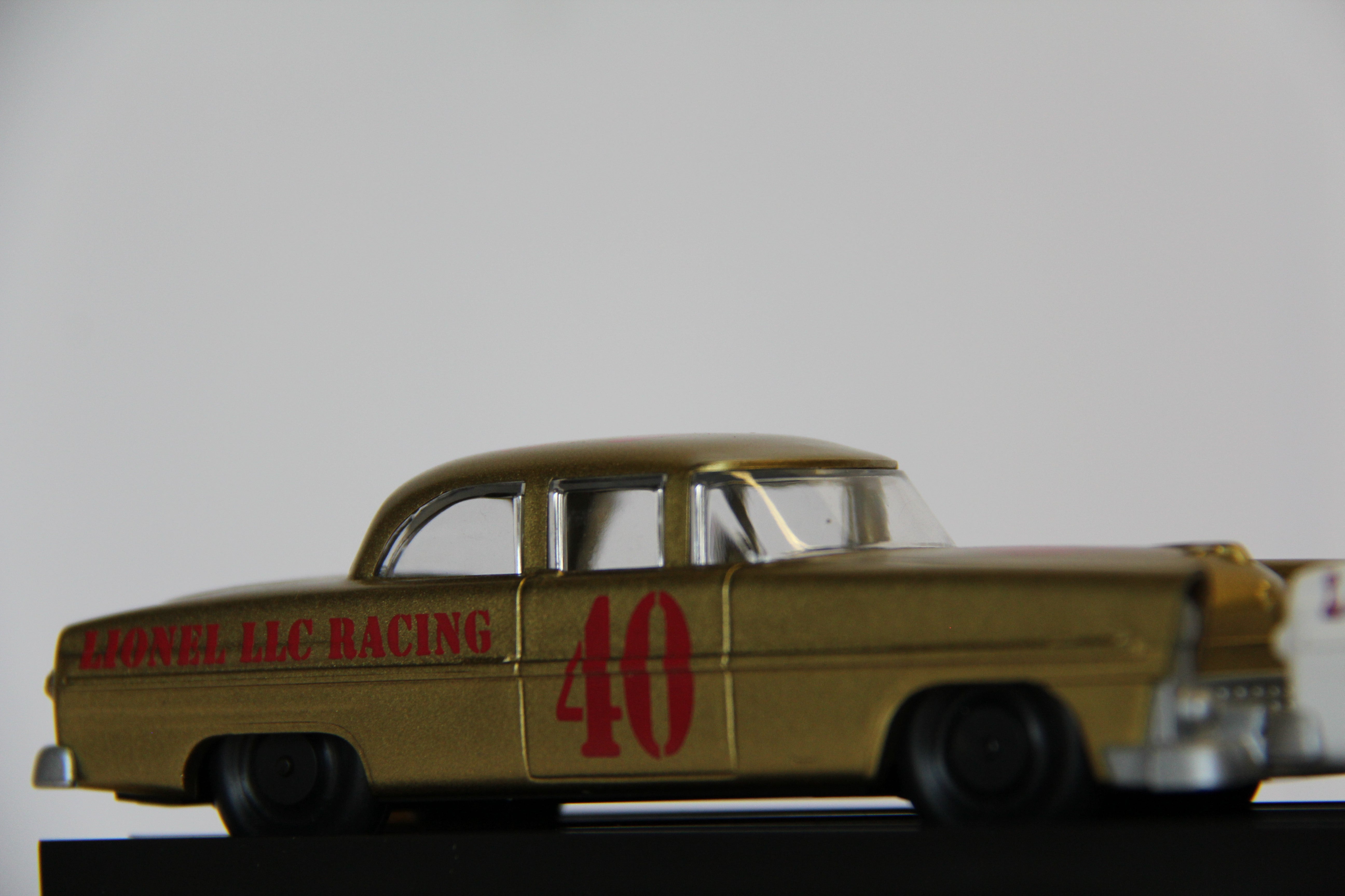 Lionel 6-19423 -6424 Lionel Circle - L Racing Flatcar with Stock Cars-Second hand-M7075
