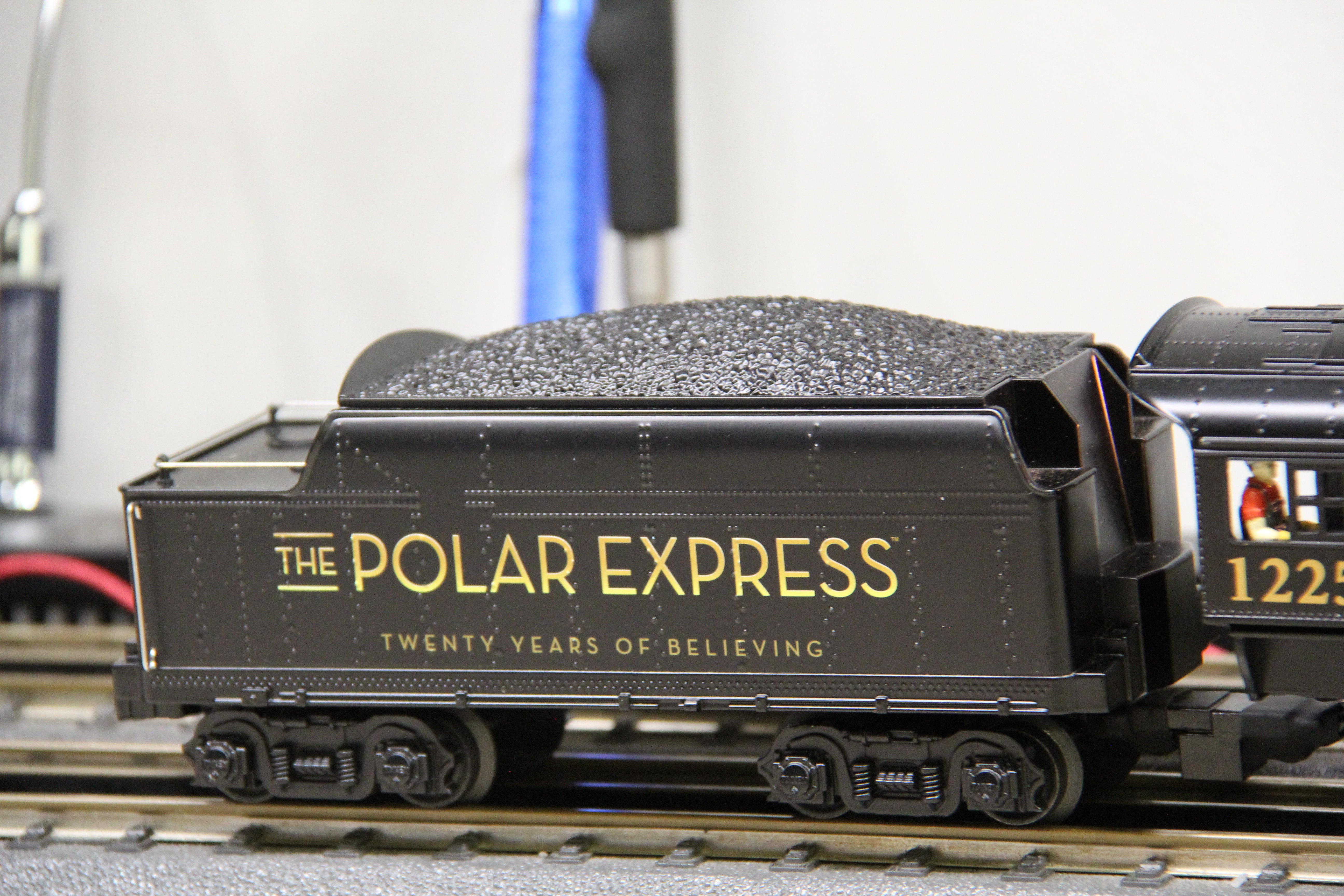 Lionel 2432050 The Polar Express 20th Anniversary LionChief+ 2.0 Berkshire #1225-Second hand-M7057