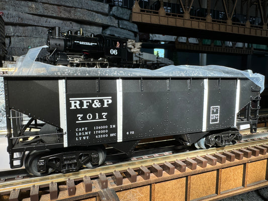Atlas O 3001395 - Premier - 2-Bay Offset Hopper Car "Richmond, Fredericksburg & Potomac" - MrMuffin'sTrains