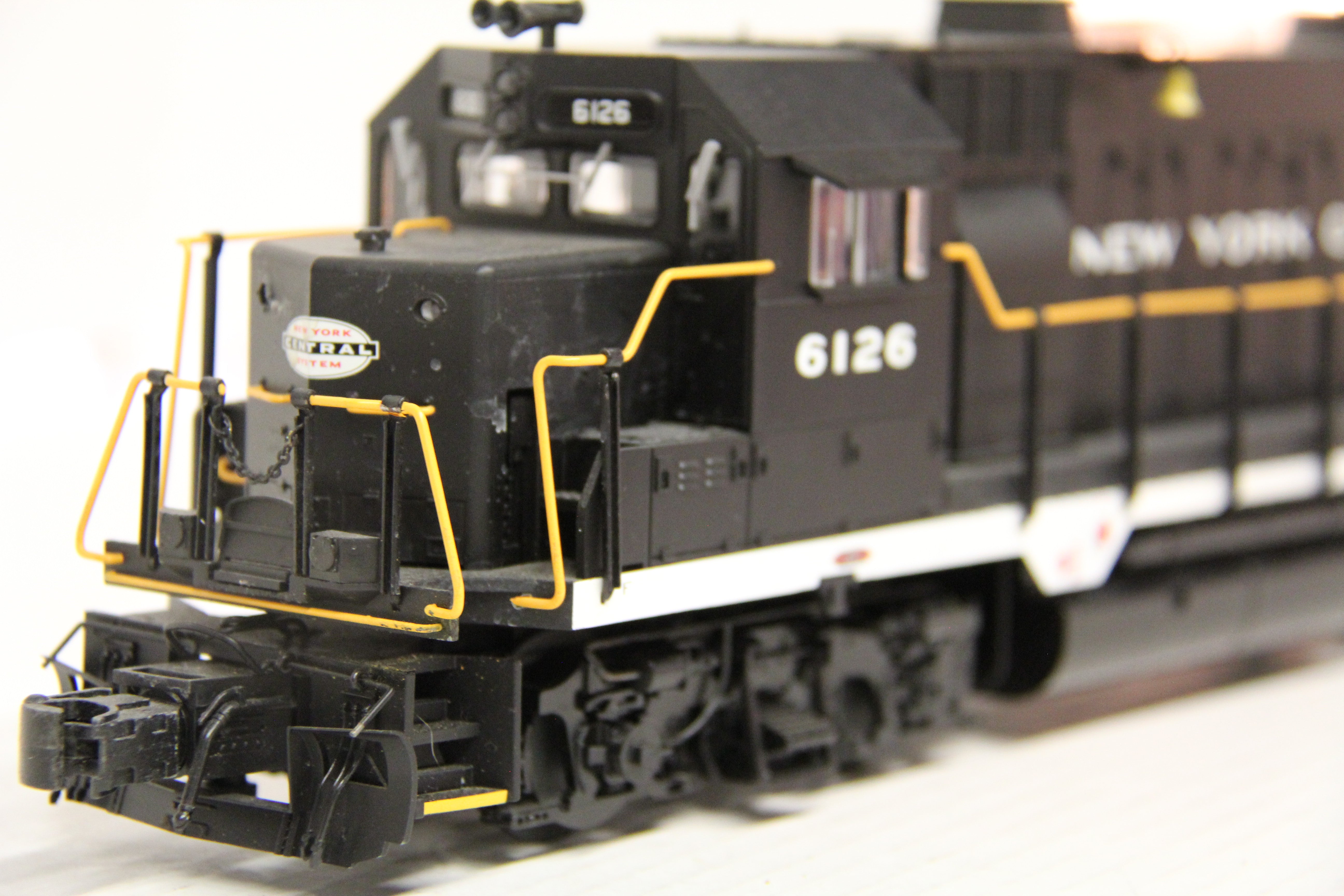 Atlas New York Central GP-35 Dummy Unit #6126-Second hand-M5785