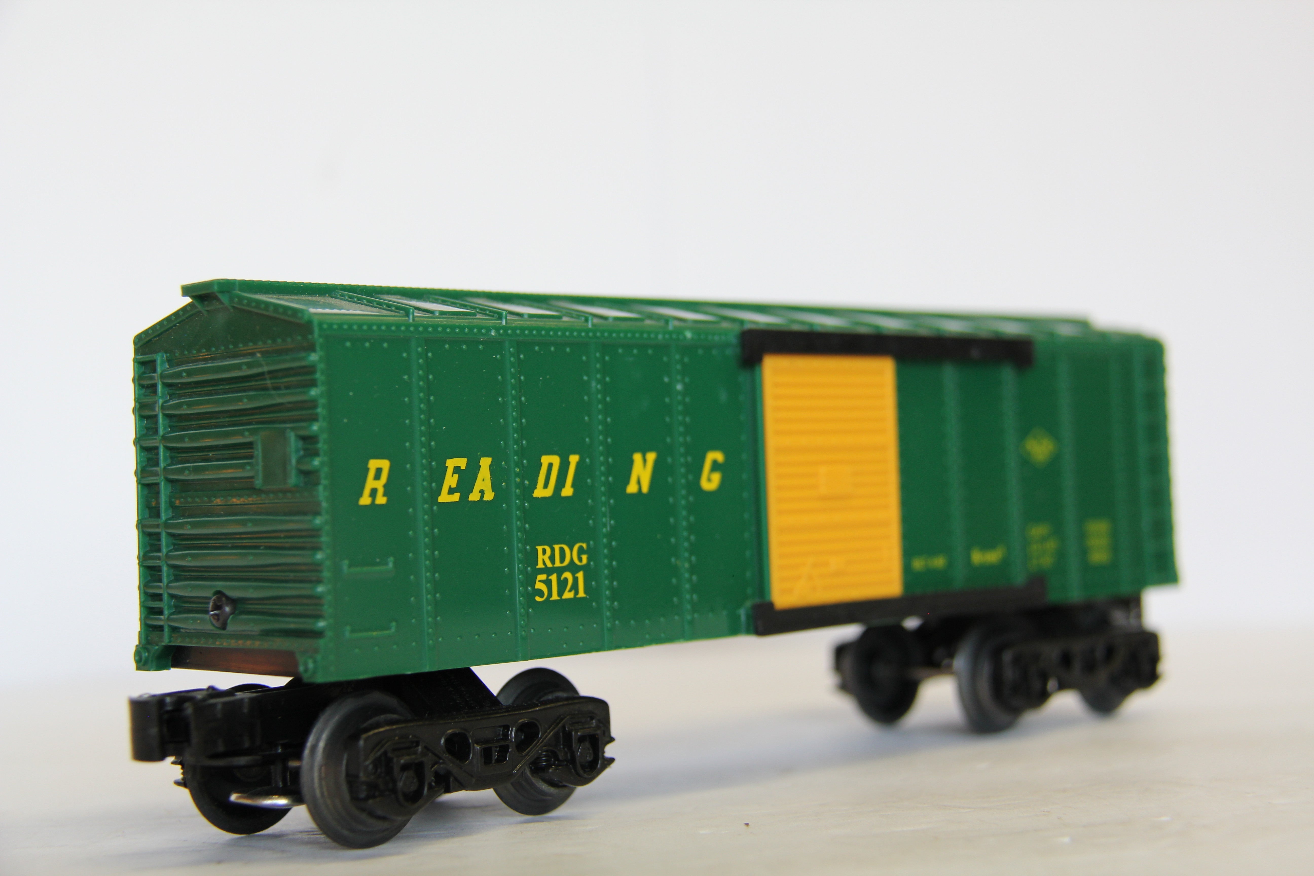 K Line Reading Boxcar #5121-Second hand-M7080-5