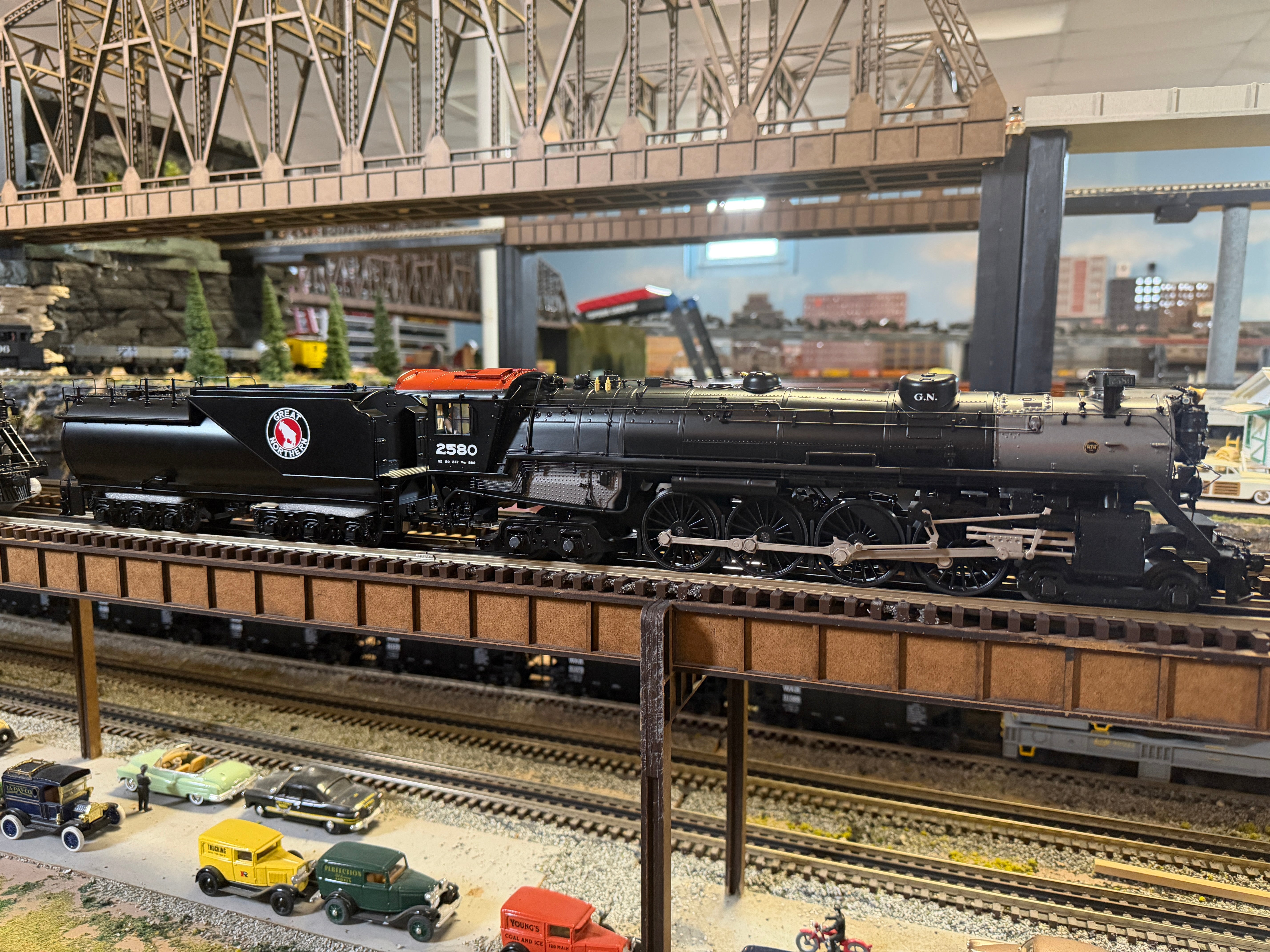 MTH 20-30125-1 - Premier - 4-8-4 Steam Locomotive "Great Northern" #2580 w/ PS3