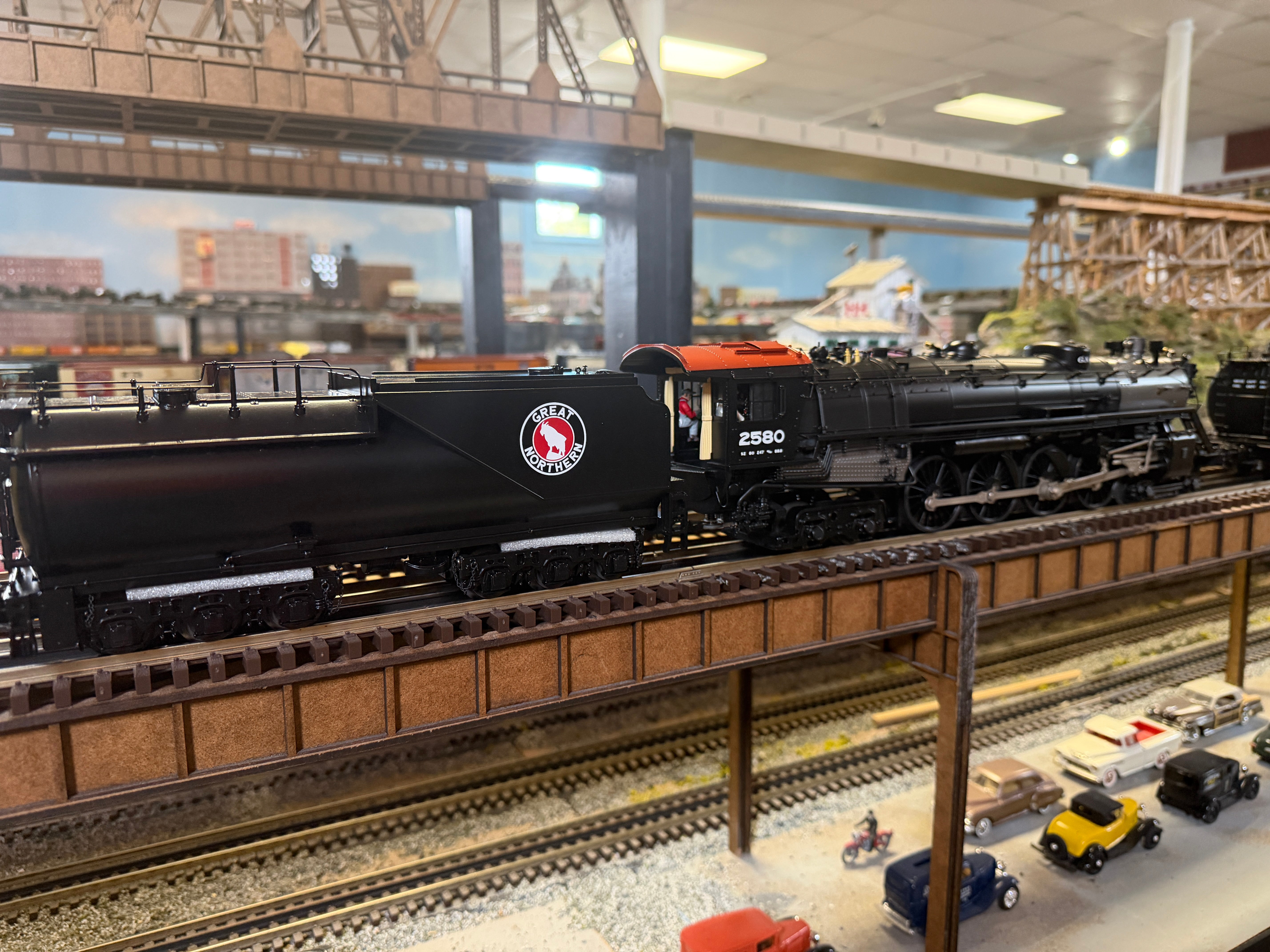 MTH 20-30125-1 - Premier - 4-8-4 Steam Locomotive "Great Northern" #2580 w/ PS3