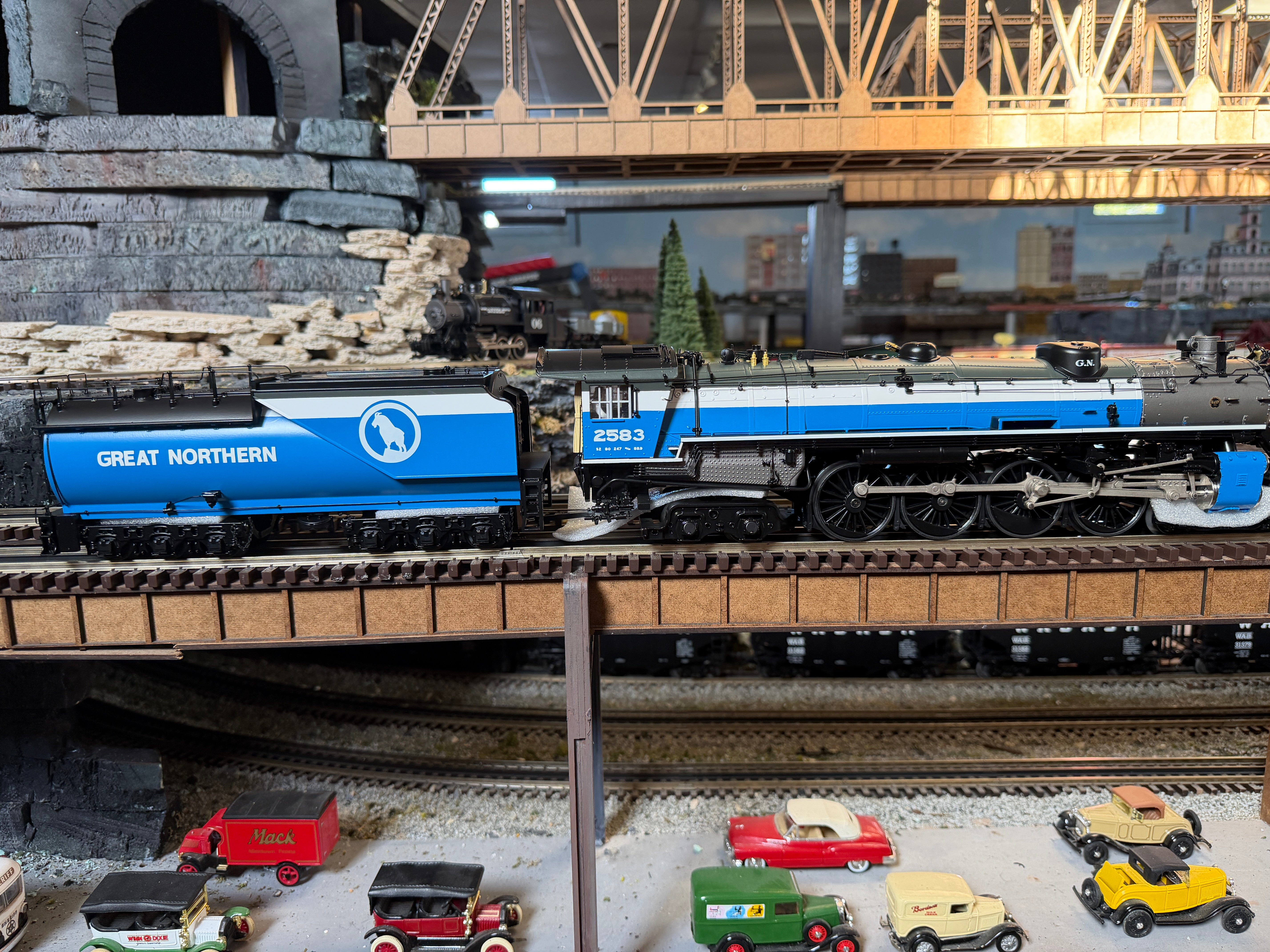 MTH 20-30127-1 - Premier - 4-8-4 Steam Locomotive "Great Northern" #2583 w/ PS3