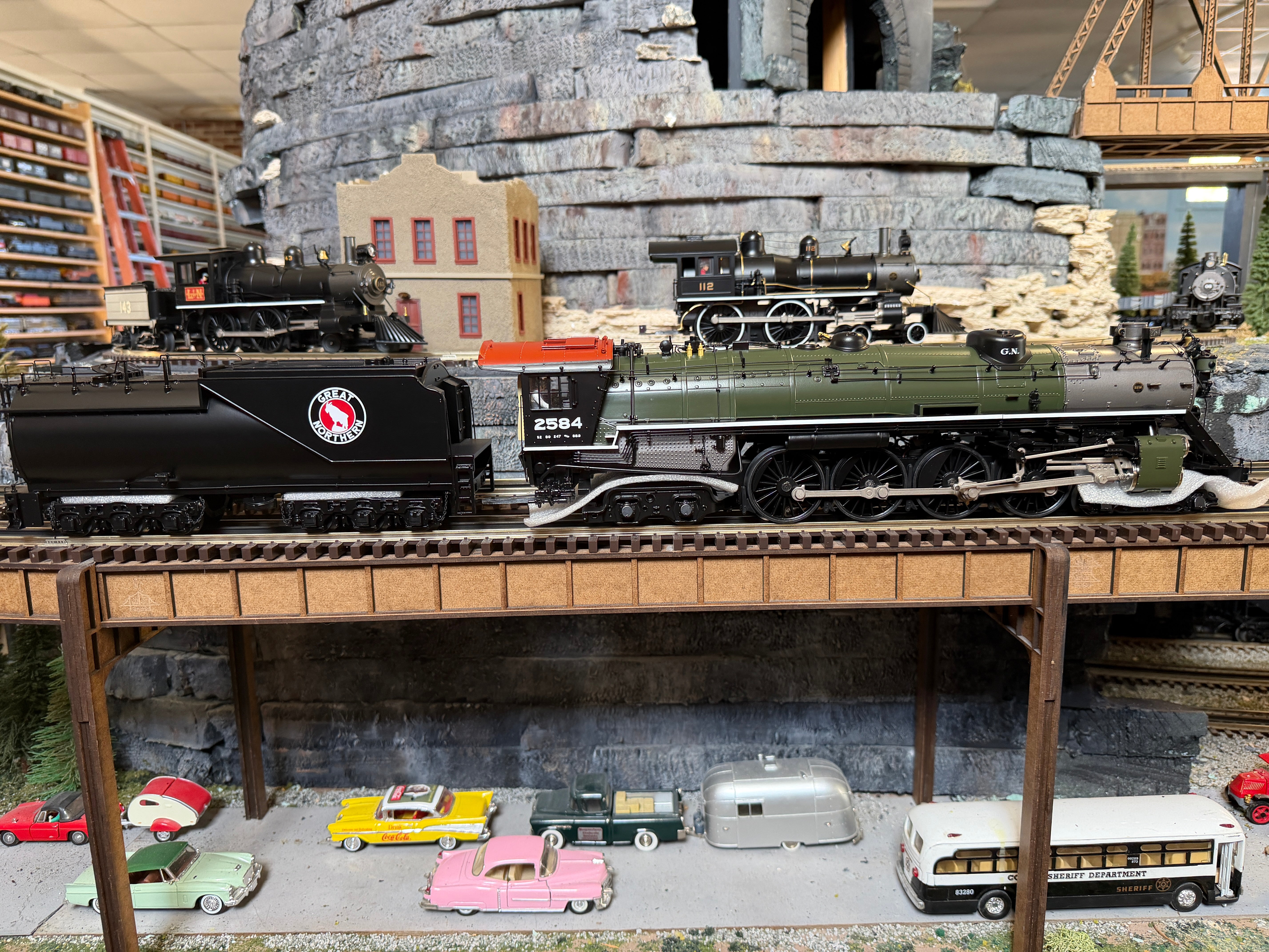 MTH 20-30124-1 - Premier - 4-8-4 Steam Locomotive "Great Northern" #2584 w/ PS3