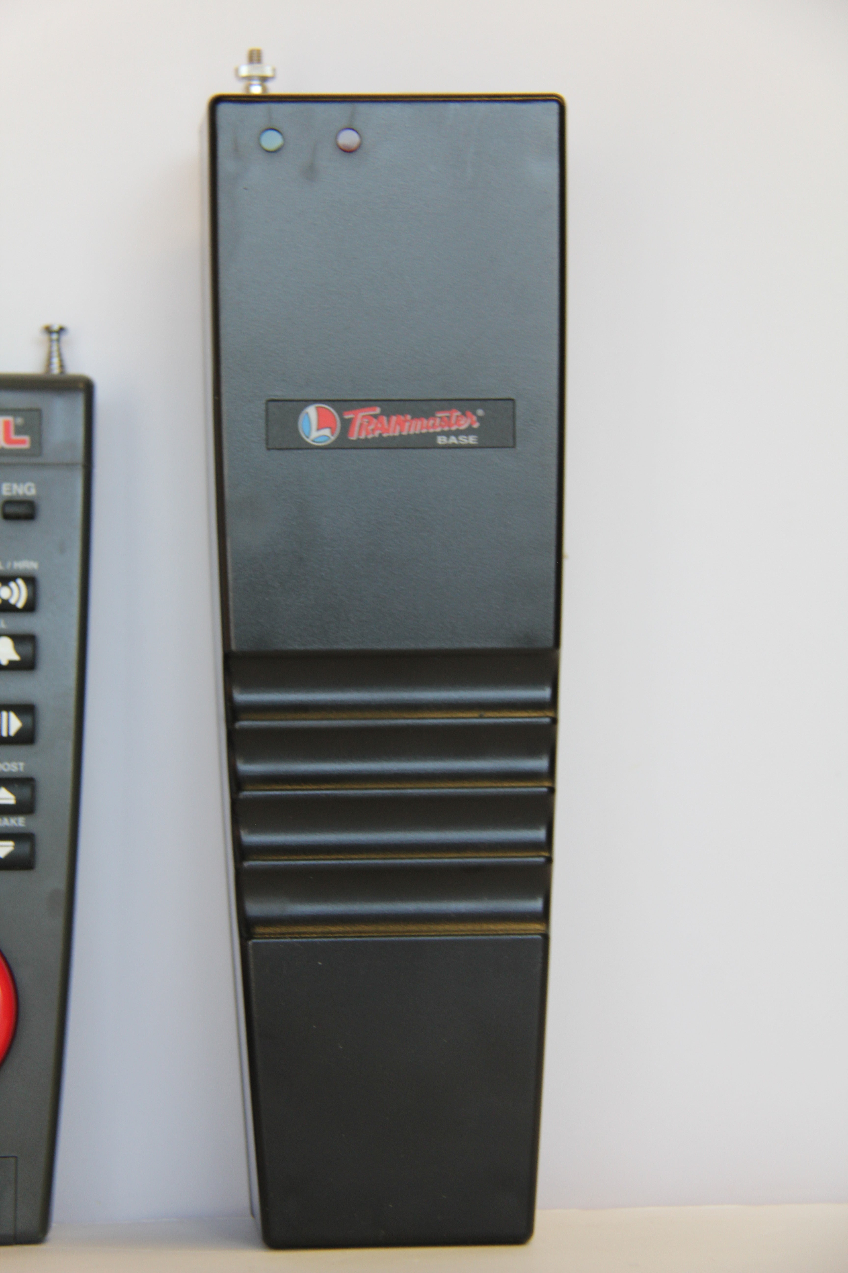 Lionel Trainmaster TMCC Command Base, Power Supply & CAB-1 Remote Controller-Second hand-M7088