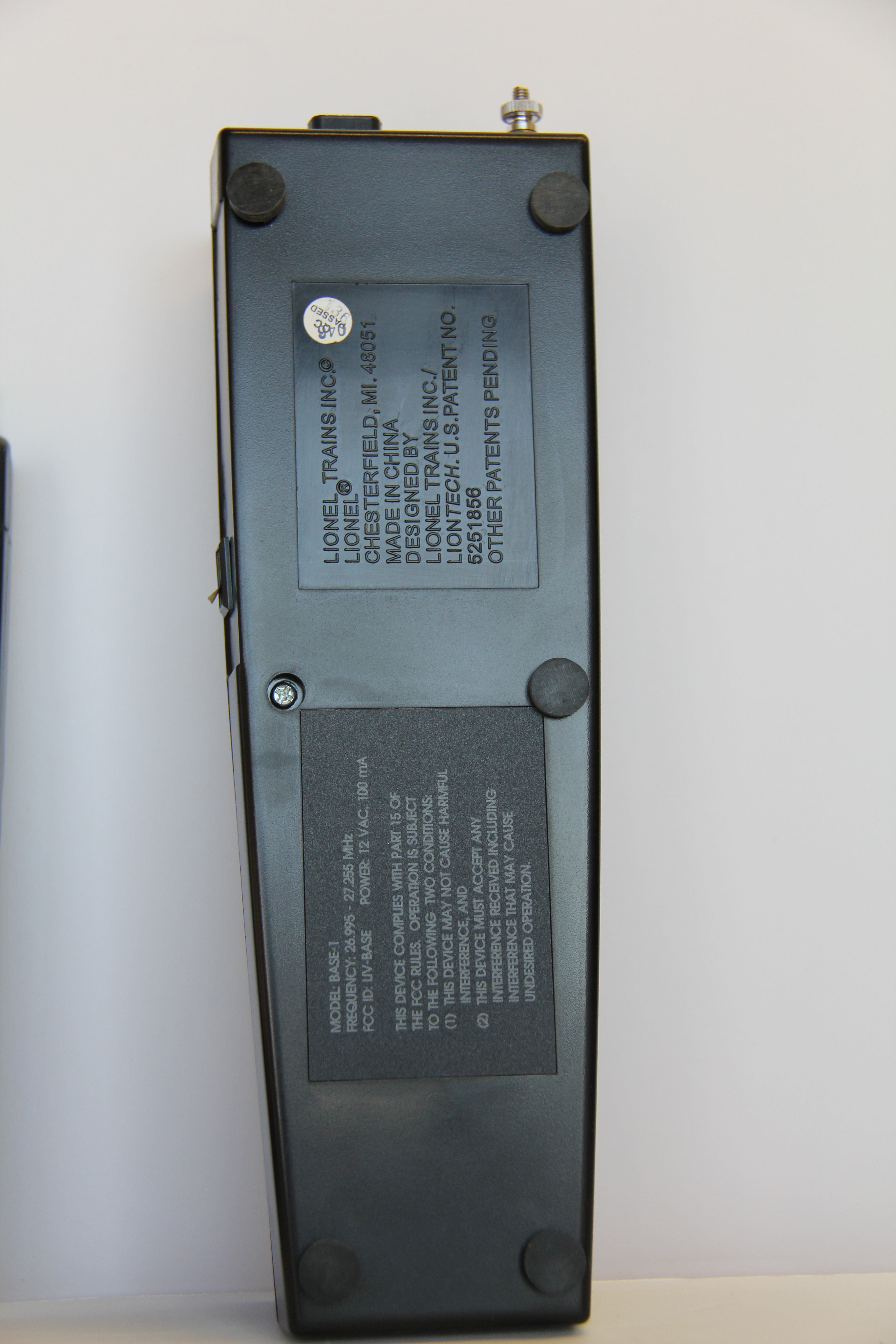 Lionel Trainmaster TMCC Command Base, Power Supply & CAB-1 Remote Controller-Second hand-M7088