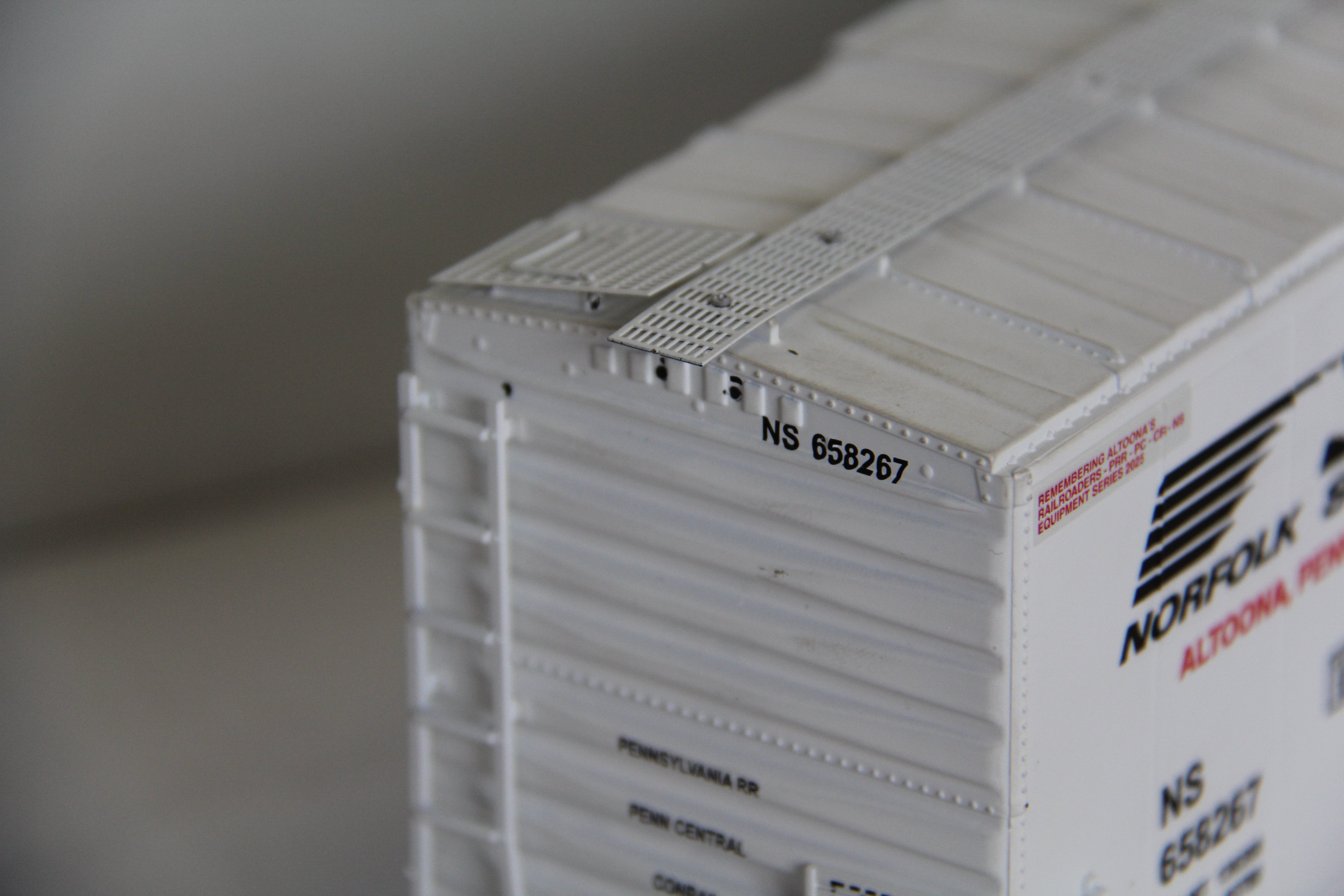 RMT-96447 Norfolk Southern Horseshoe Curve 40' PS-1 Boxcar-Second hand-M7502