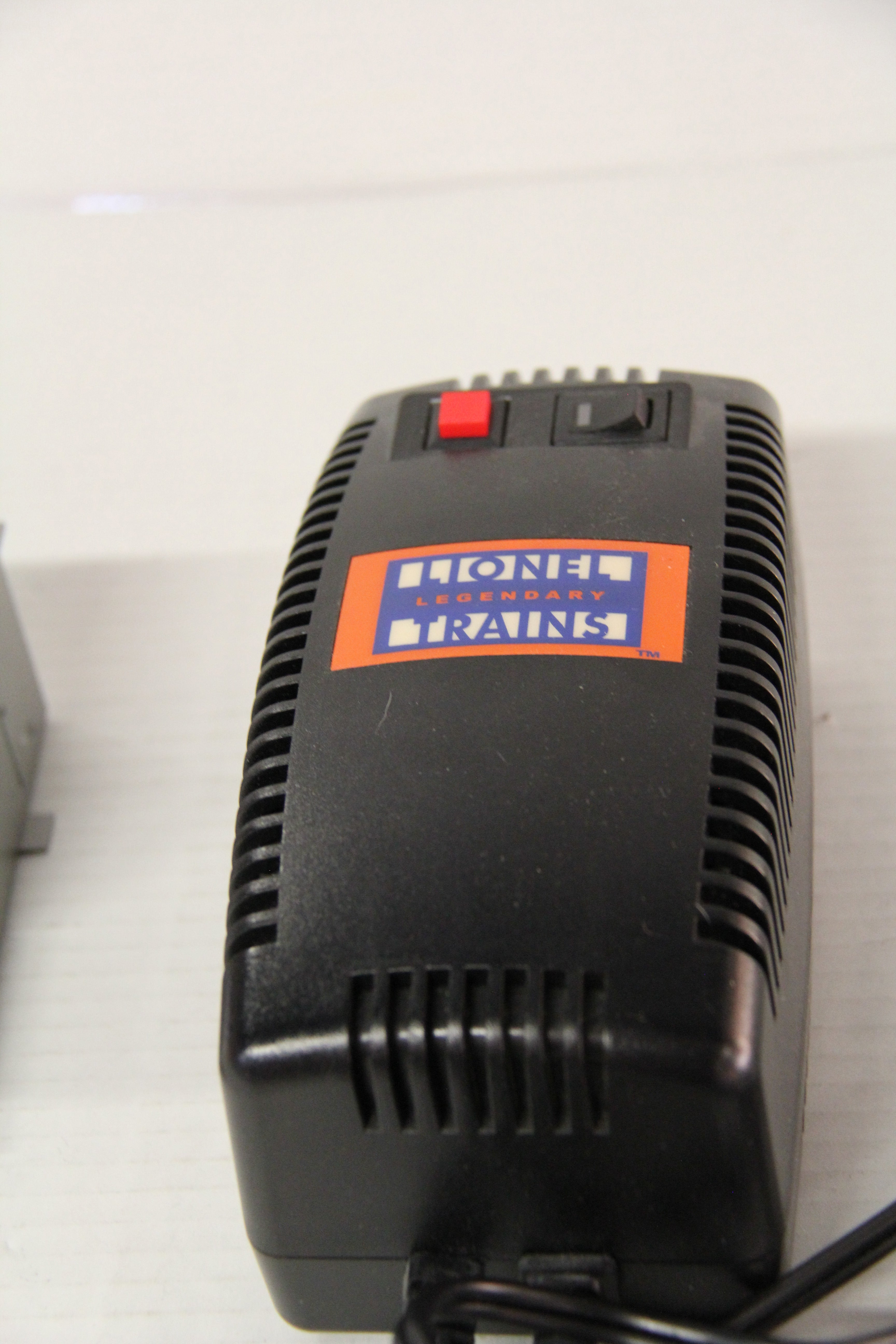 Lionel 6-22983 & 6-34120 -180 Watt Powerhouse Power Supply & TMCC Direct Lock On-Second hand-M7089