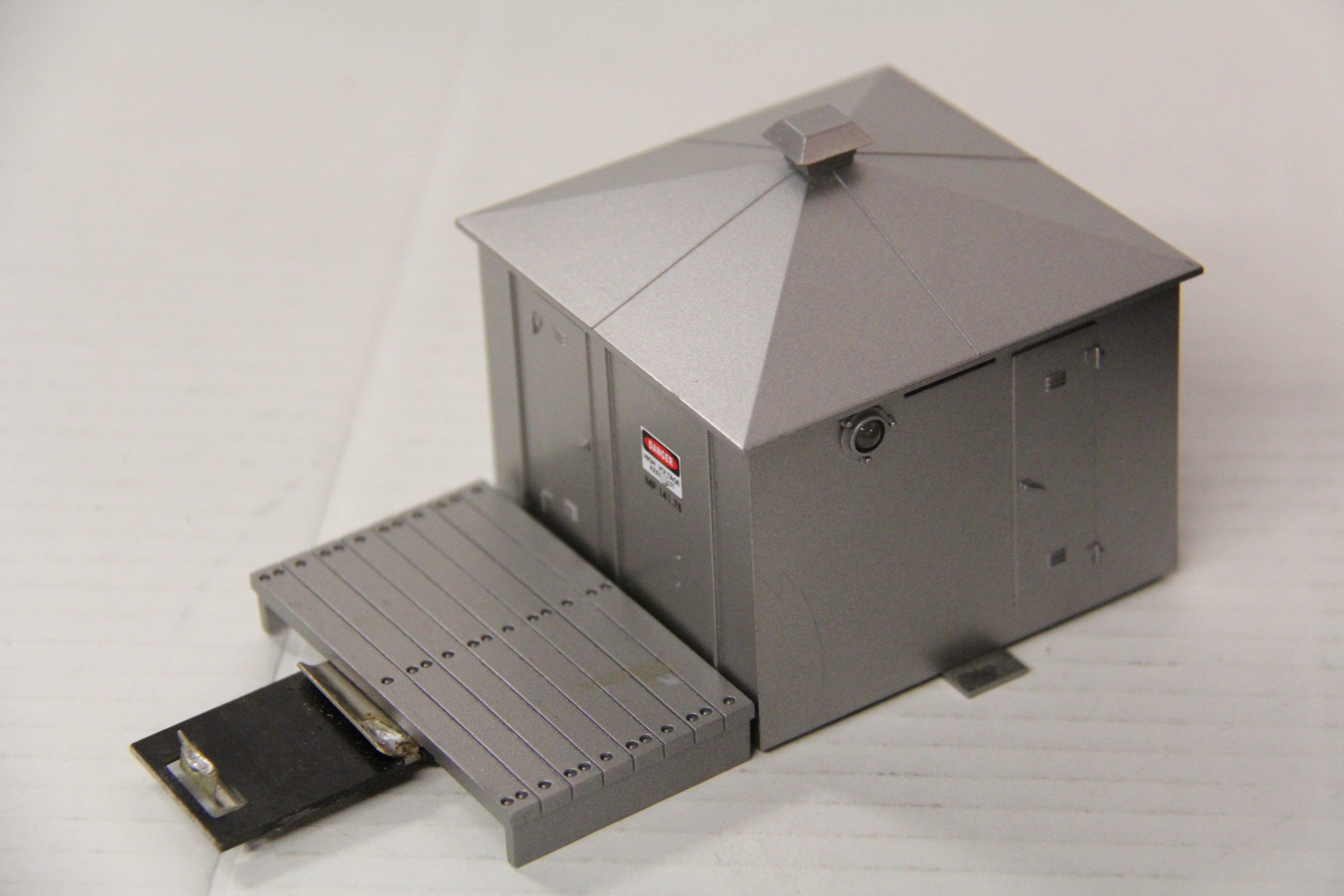 Lionel 6-22983 & 6-34120 -180 Watt Powerhouse Power Supply & TMCC Direct Lock On-Second hand-M7089