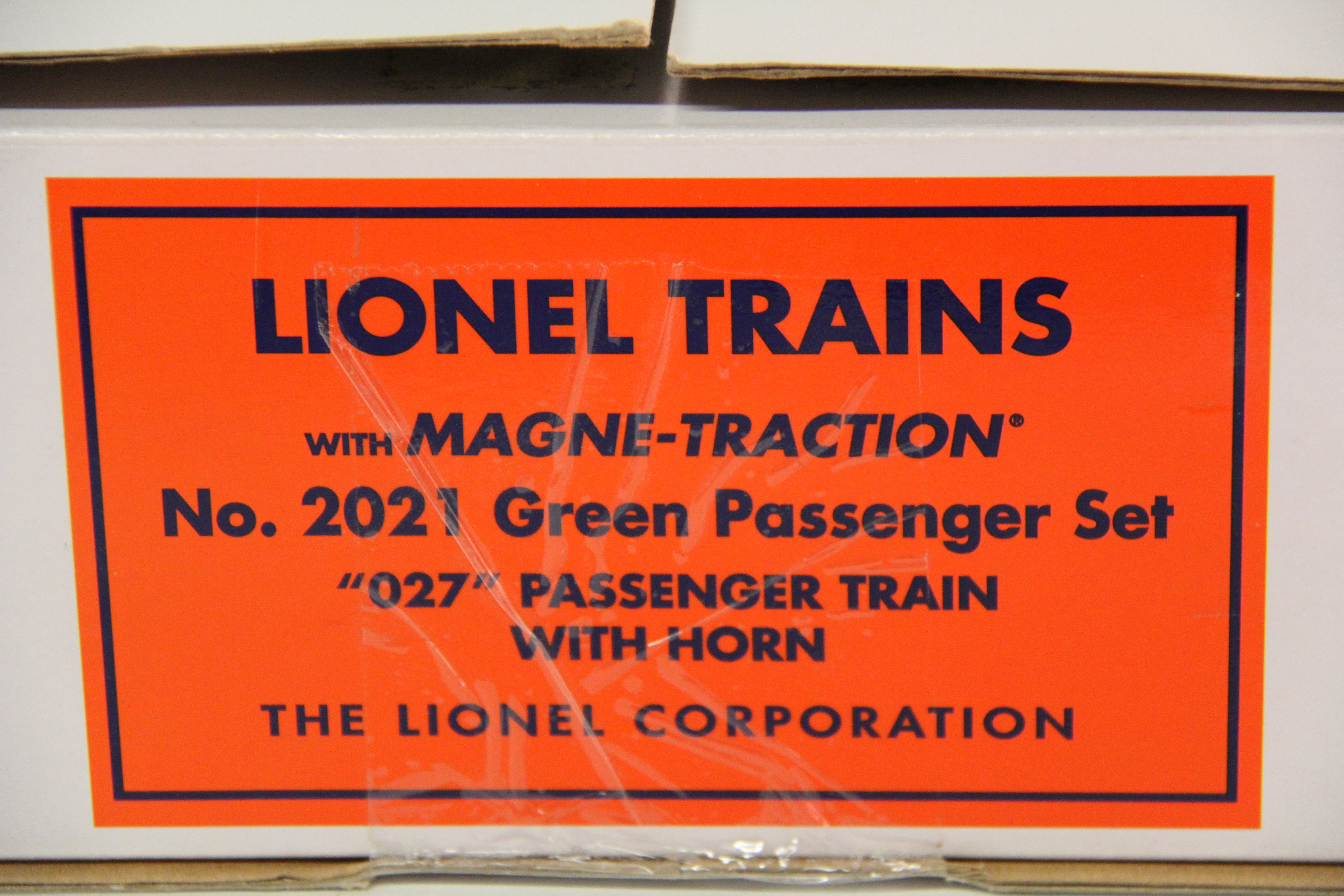 Lionel No. 2021 Green Passenger Set w/ 027 Lionel 6-83427-Post War ALCO FA Loco  w/ Horn With Magne-Traction-Second hand-M7095