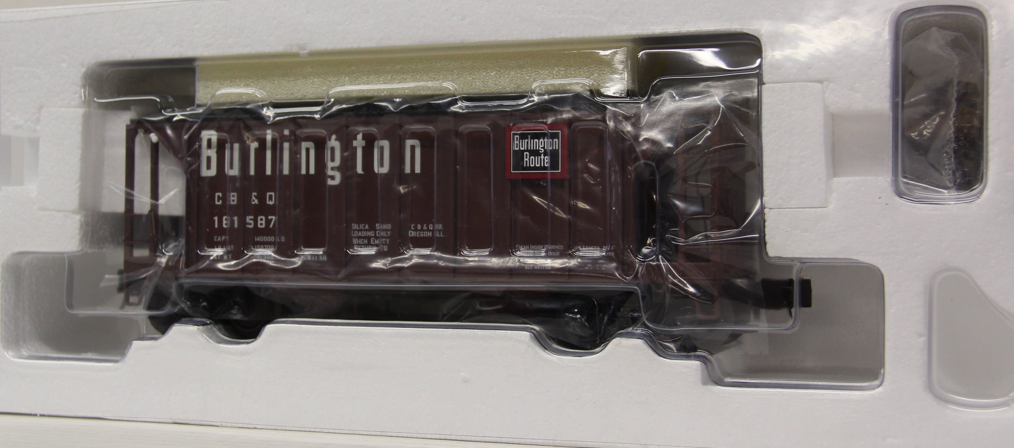 Atlas #8367-2 Burlington 70' Ton Hopper Car #181587-Second hand-M5817