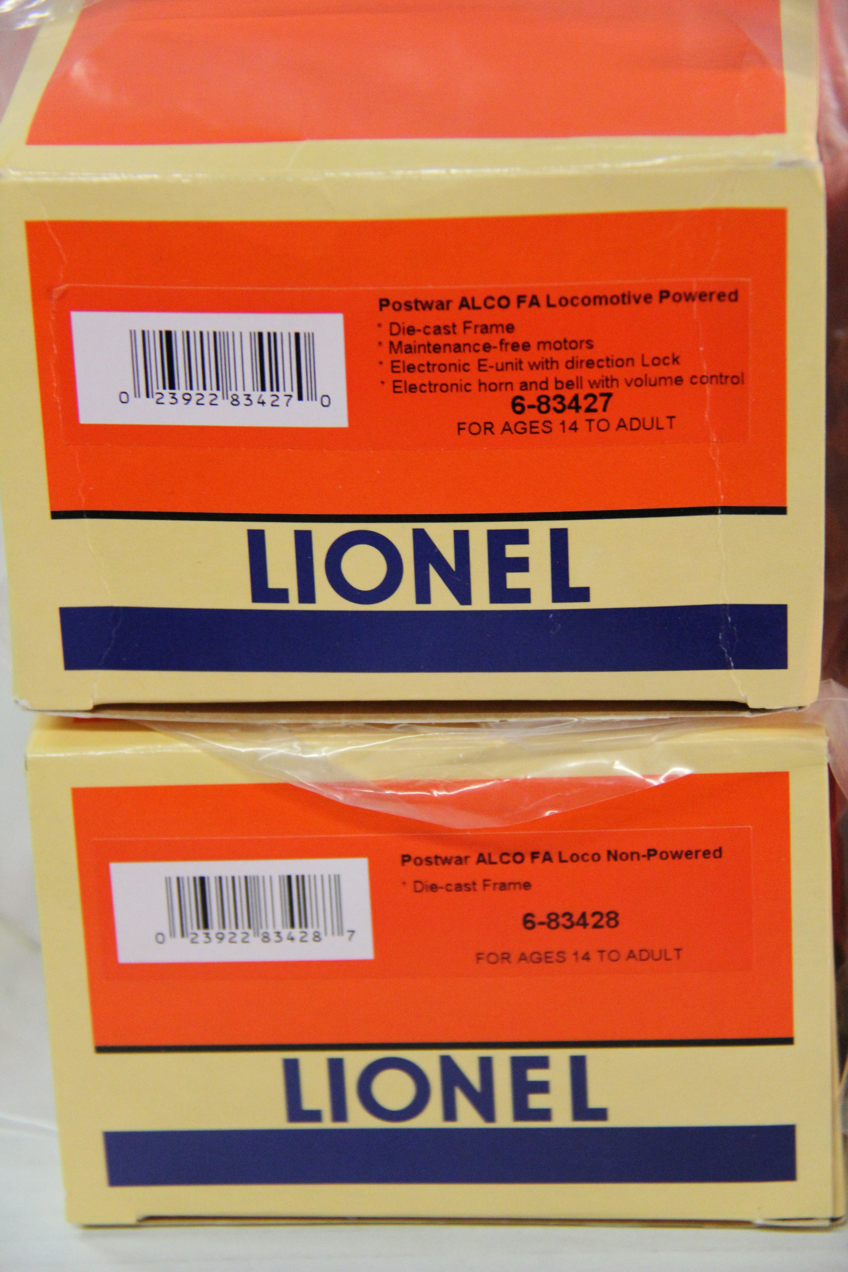 Lionel No. 2021 Green Passenger Set w/ 027 Lionel 6-83427-Post War ALCO FA Loco  w/ Horn With Magne-Traction-Second hand-M7095