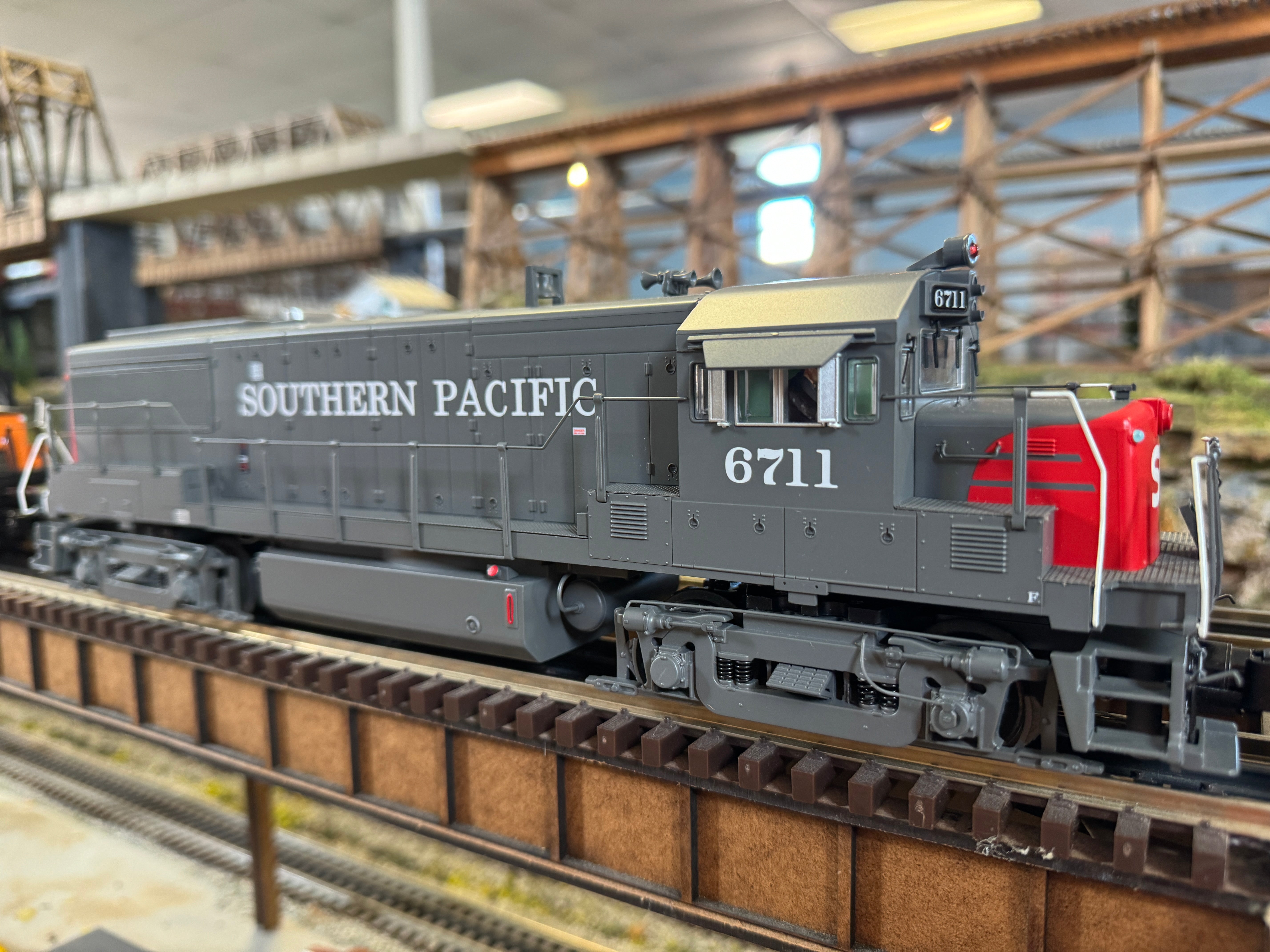 MTH 20-21841-1 - U25B Diesel Engine "Southern Pacific" #9711 w/ PS3