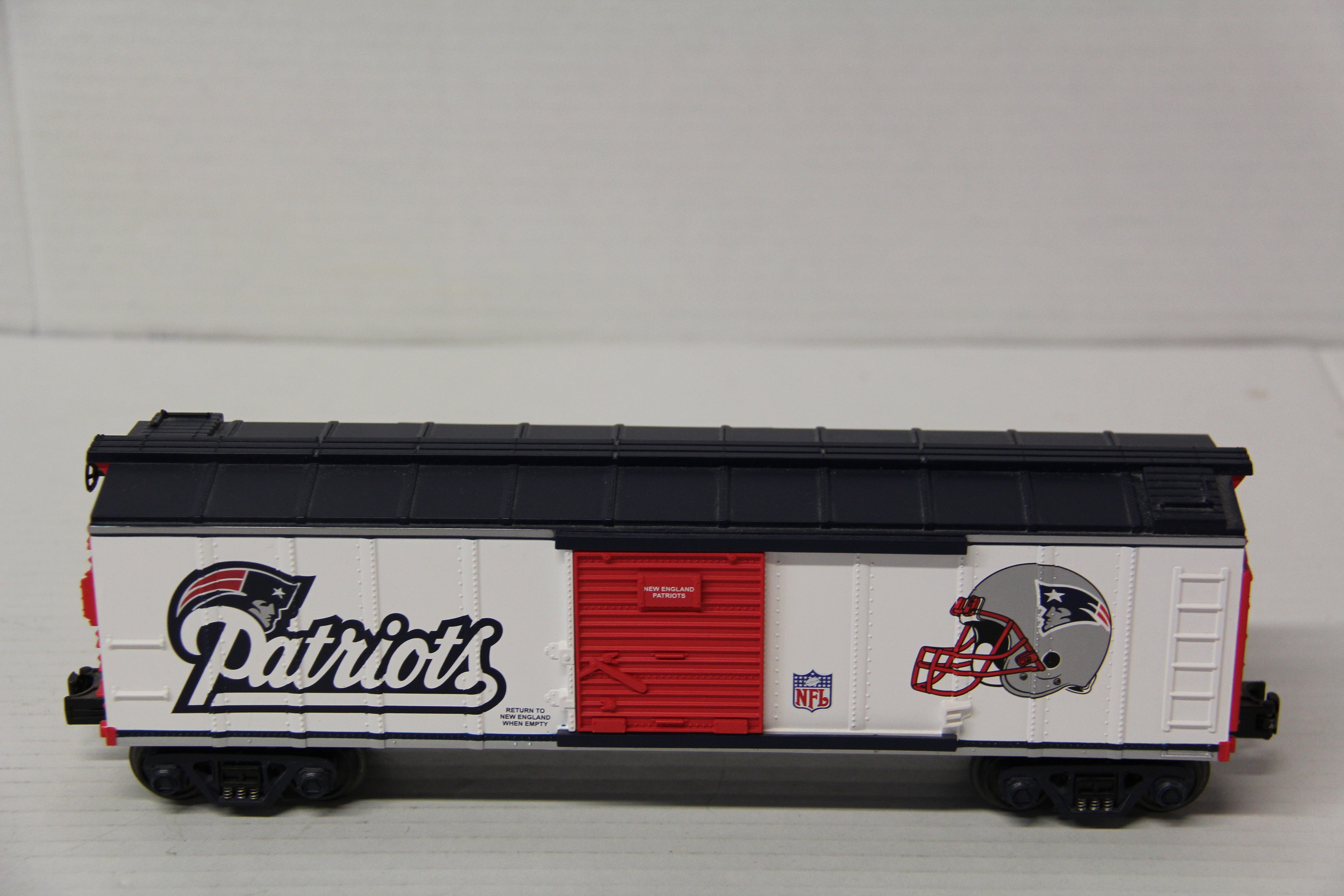 Rail King 30-74230 NFL New England Patriots Box Car-Second hand-M7109
