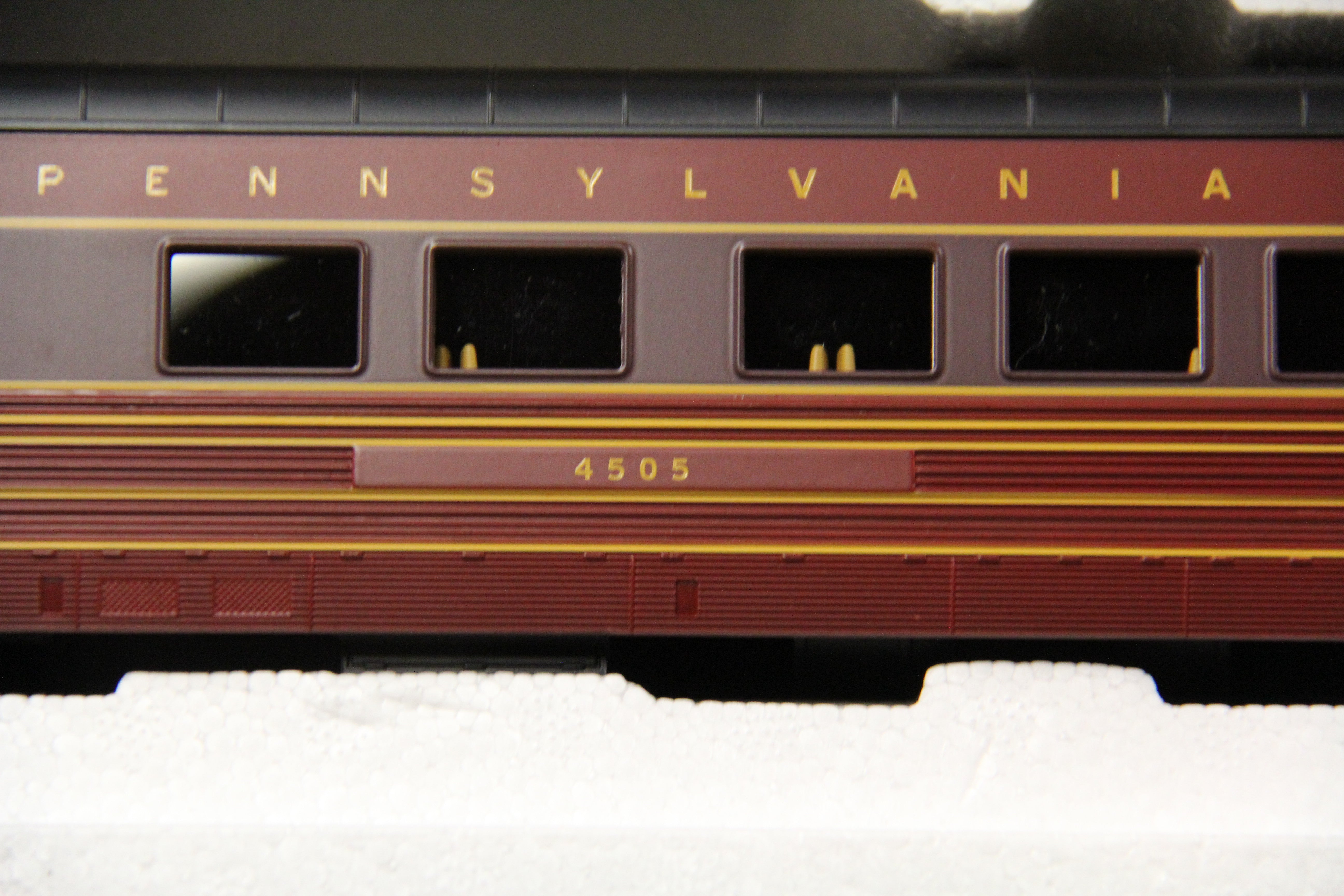 Rail King 30-2591A & 30-67974 Pennsylvania 60' Streamlined Passenger 6 Car Set-Second hand-M5837