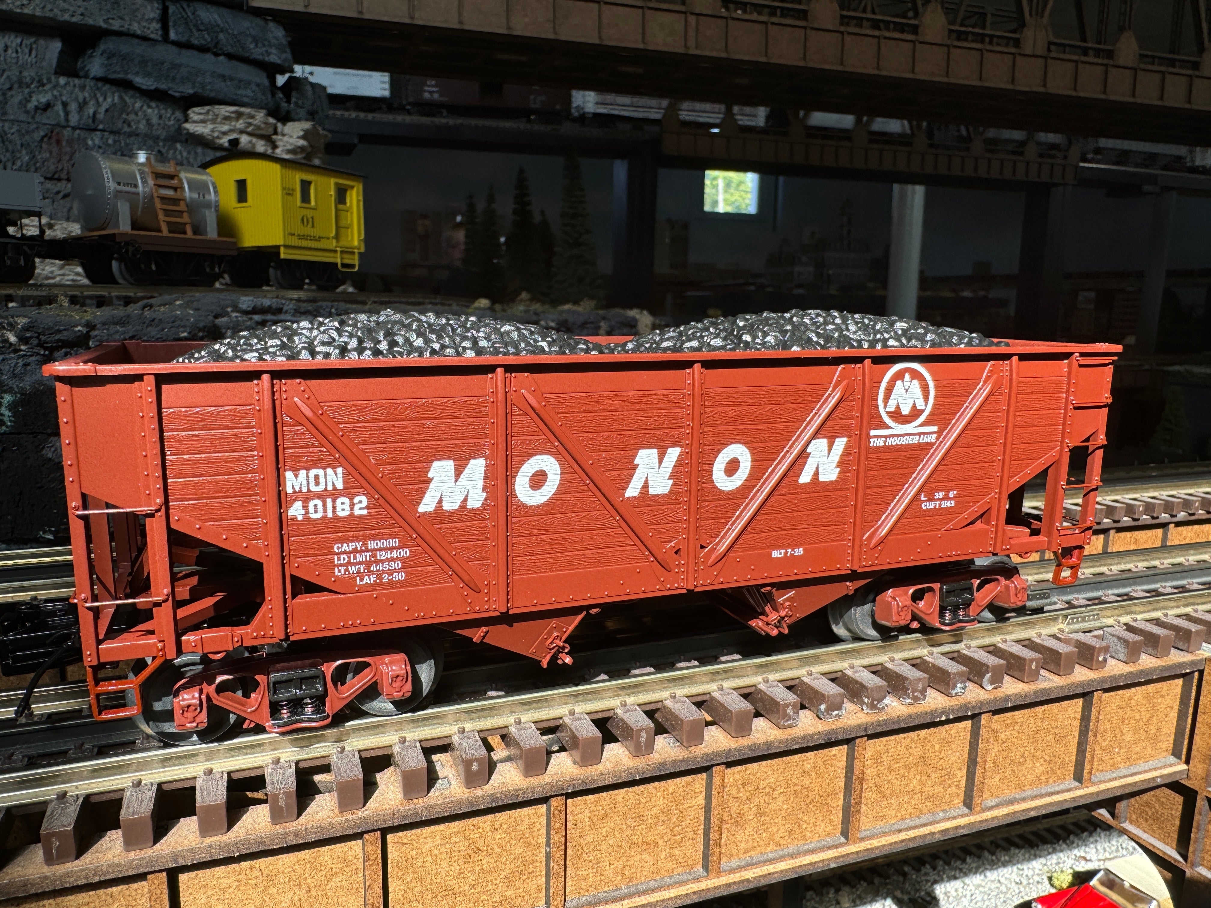 MTH 20-95665 - 34' Composite Hopper Car "Monon" #40182 - Custom Run for MrMuffin'sTrains