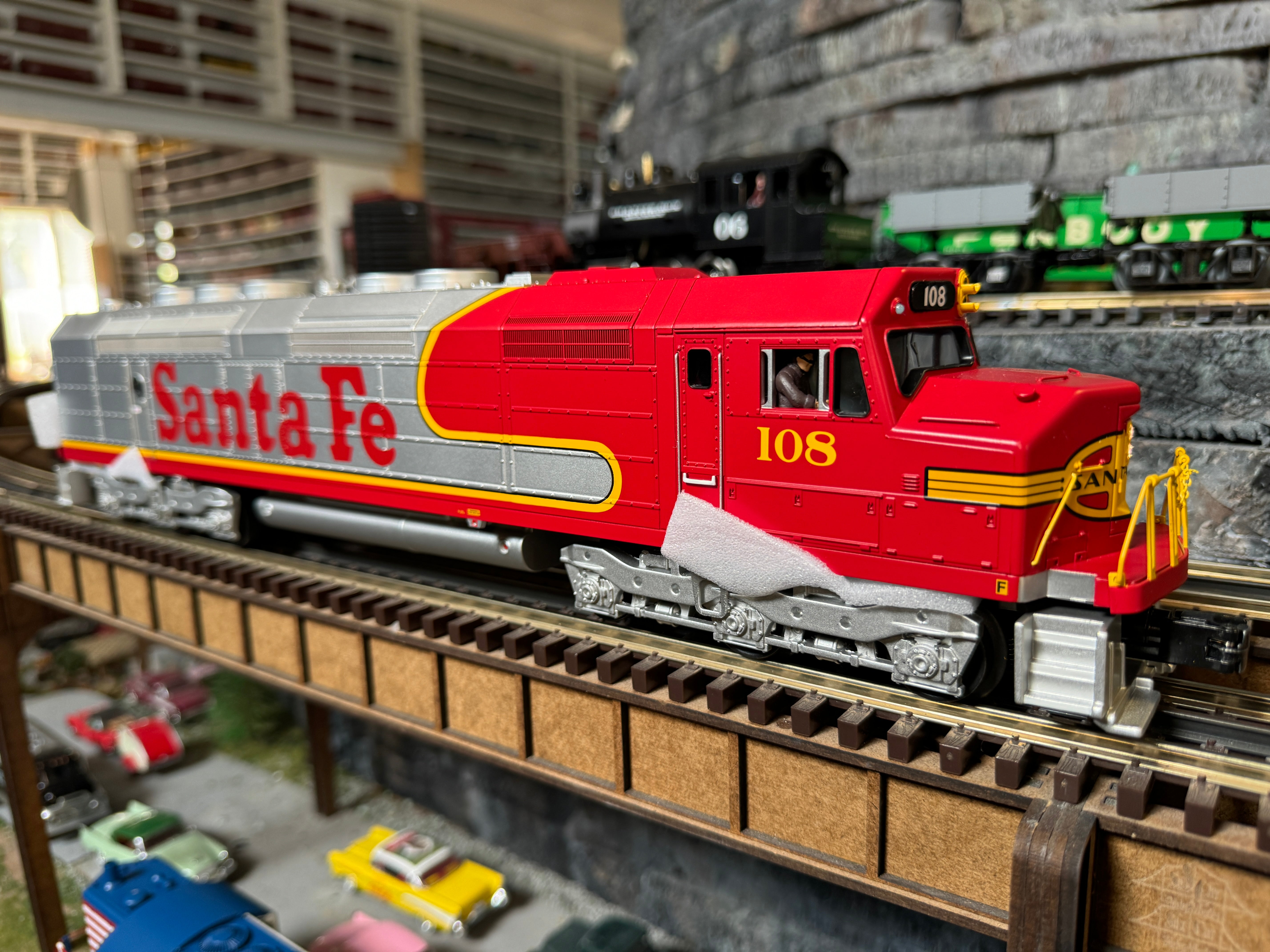 MTH 30-21215-1 - FP45 Diesel Locomotive "Santa Fe" #108 w/ PS3 (Warbonnet)