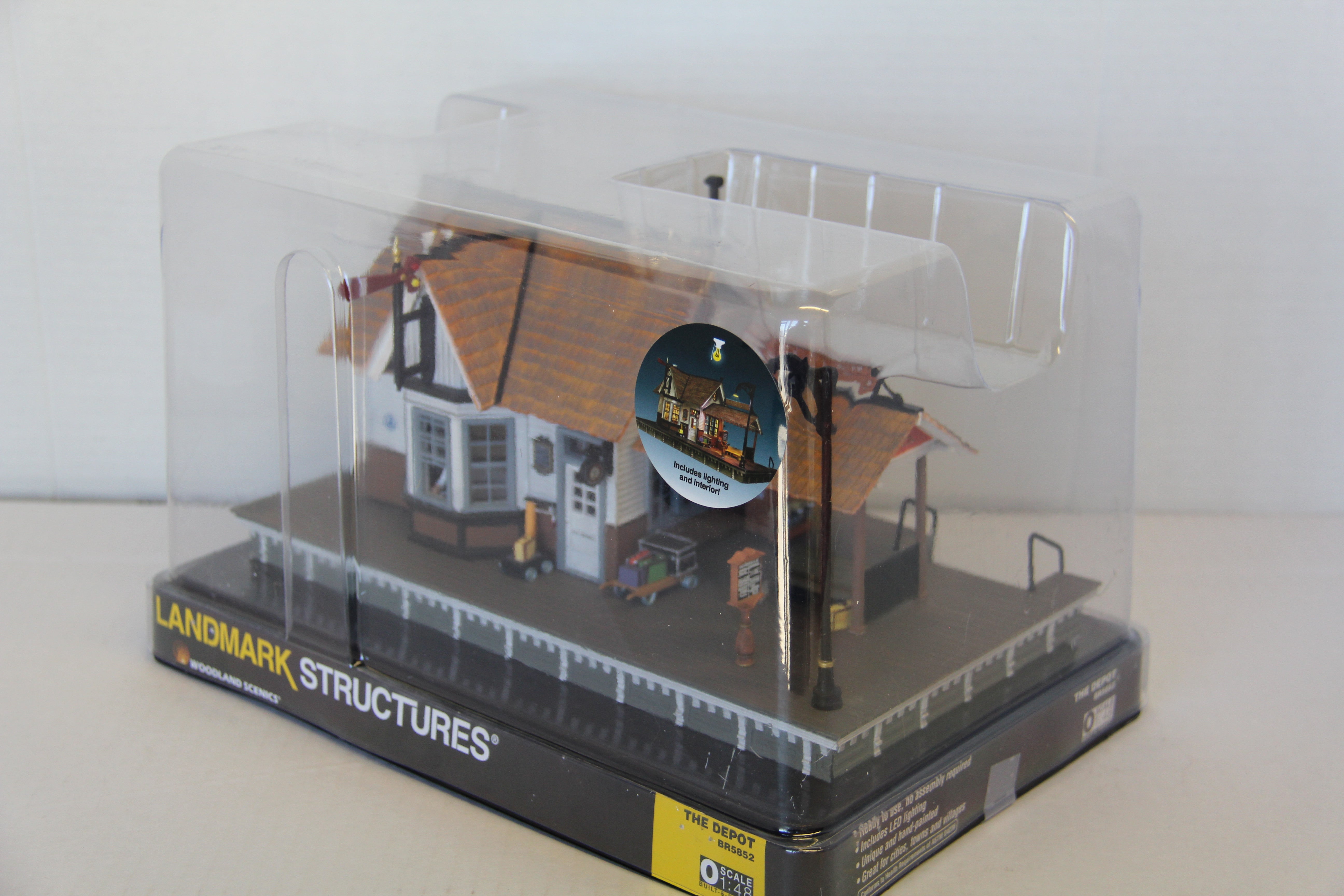 Woodland Scenics BR5852 The Depot 1:48 Scale-Second hand-M7523