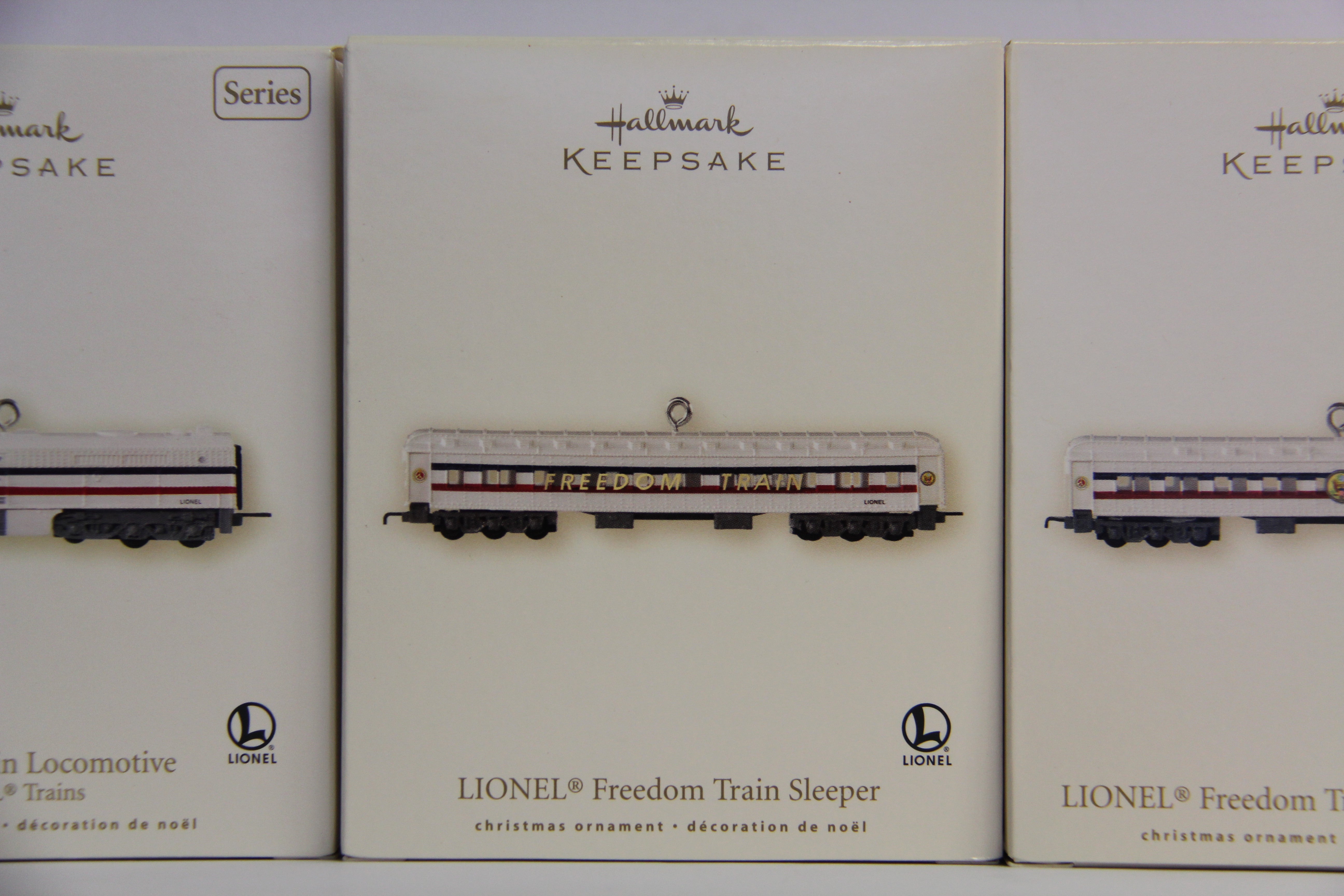 Hallmark Keepsake Series Freedom Train 3 Set Ornaments-Second hand-M7121