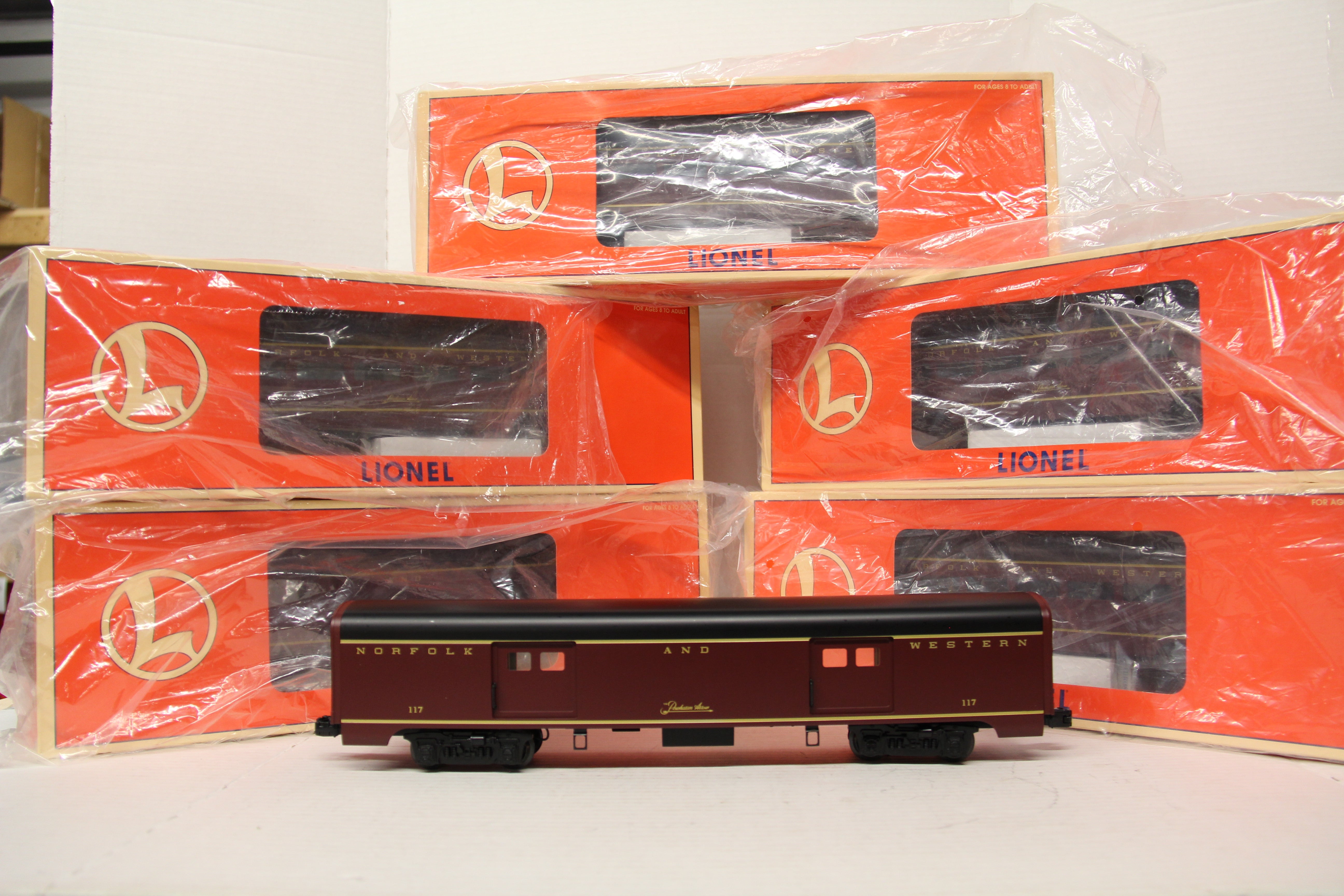 Lionel 6-15333 Norfolk & Western "Powhatan Arrow" Aluminum Passenger 6 Car Set-Second hand-M5847