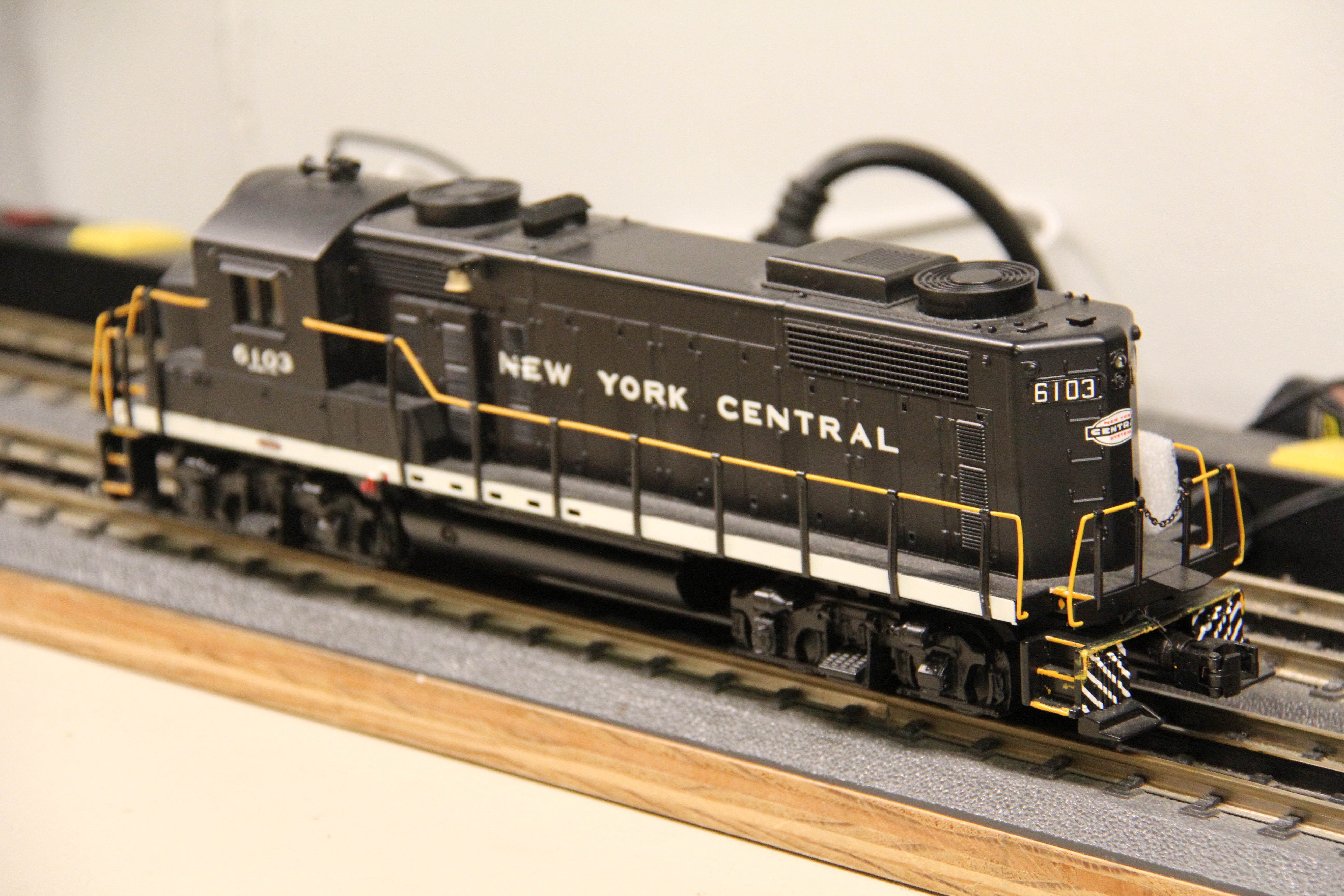 Rail King 30-2684-1 New York Central GP-20 Diesel Engine UPGRADED to Proto Sound 3.0-Second hand-M5777