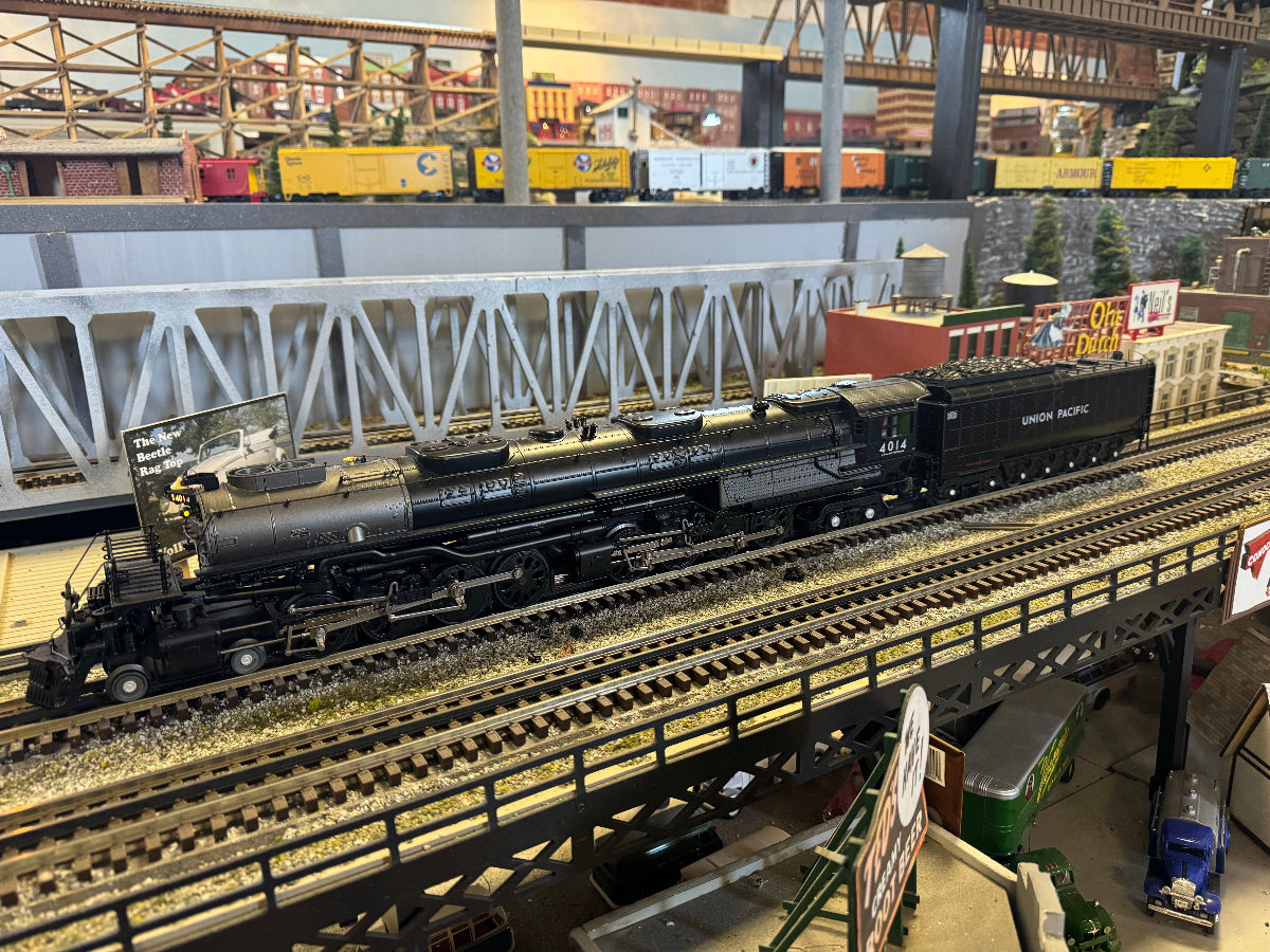 MTH 20-3808-1 - 4-8-8-4 Big Boy (Original) Steam Engine "Union Pacific" w/ PS3 #4014 (Hi-Rail Wheels)